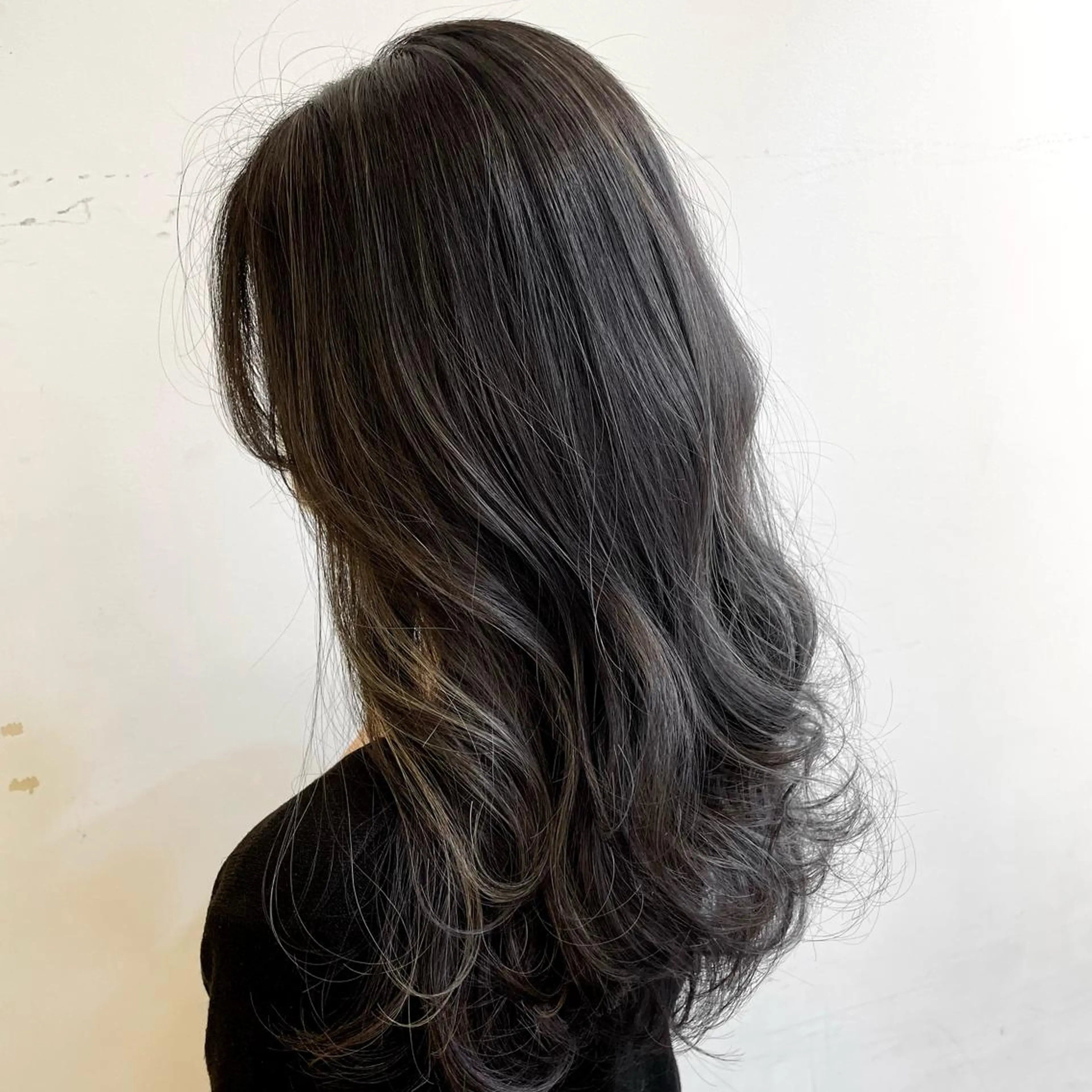 セミロング ハイライト 【azure横浜】 🧸misaki🌸のヘアスタイル