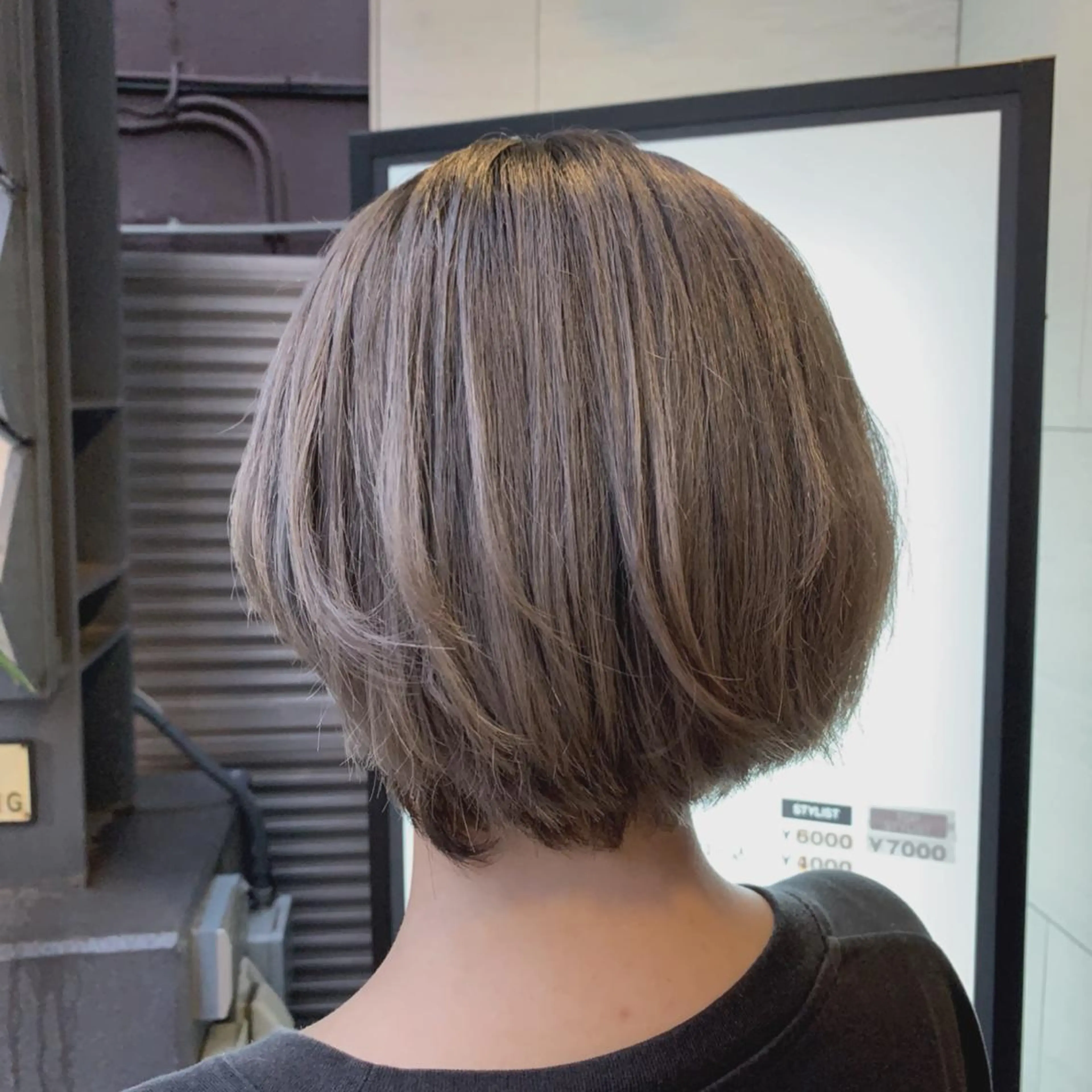 ショート カラー ヘアアレンジ グレージュ 韓国レイヤー💫美髪 縮毛矯正🫧拓海のヘアスタイル