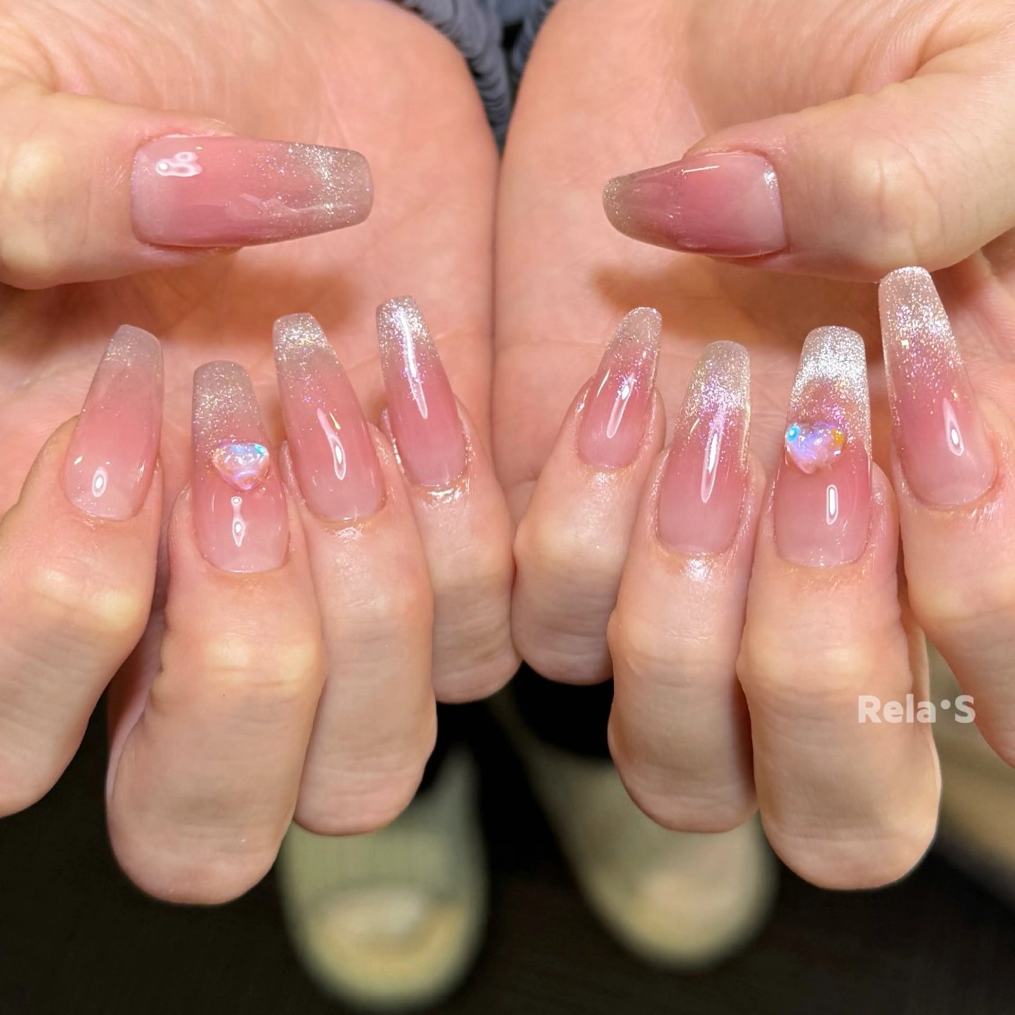 💅チップ長さだし💅チークネイル+マグネットフレンチ9500の写真