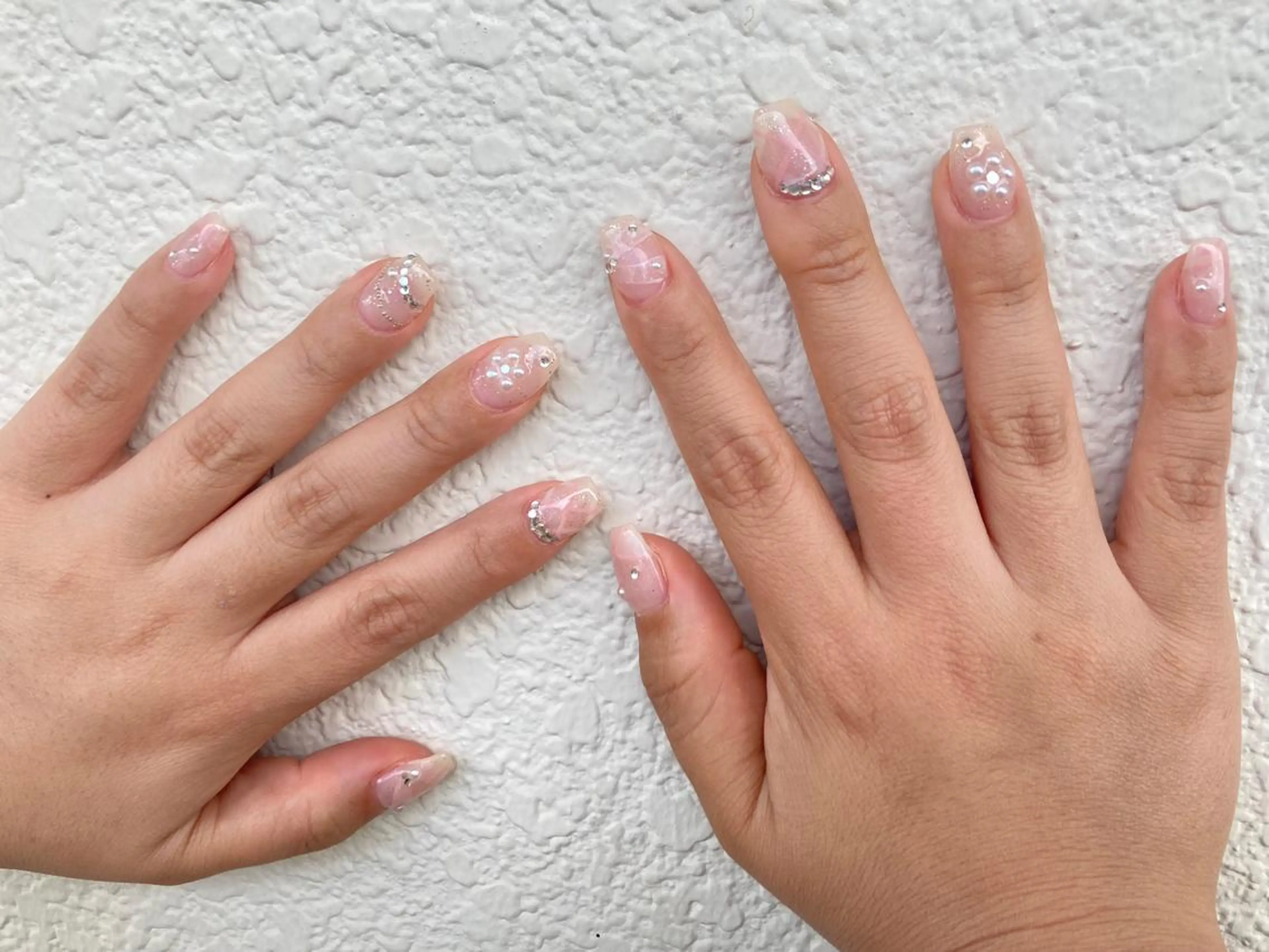 ショート ネイル ハンドネイル フットネイル ✴︎ Delightのネイルデザイン