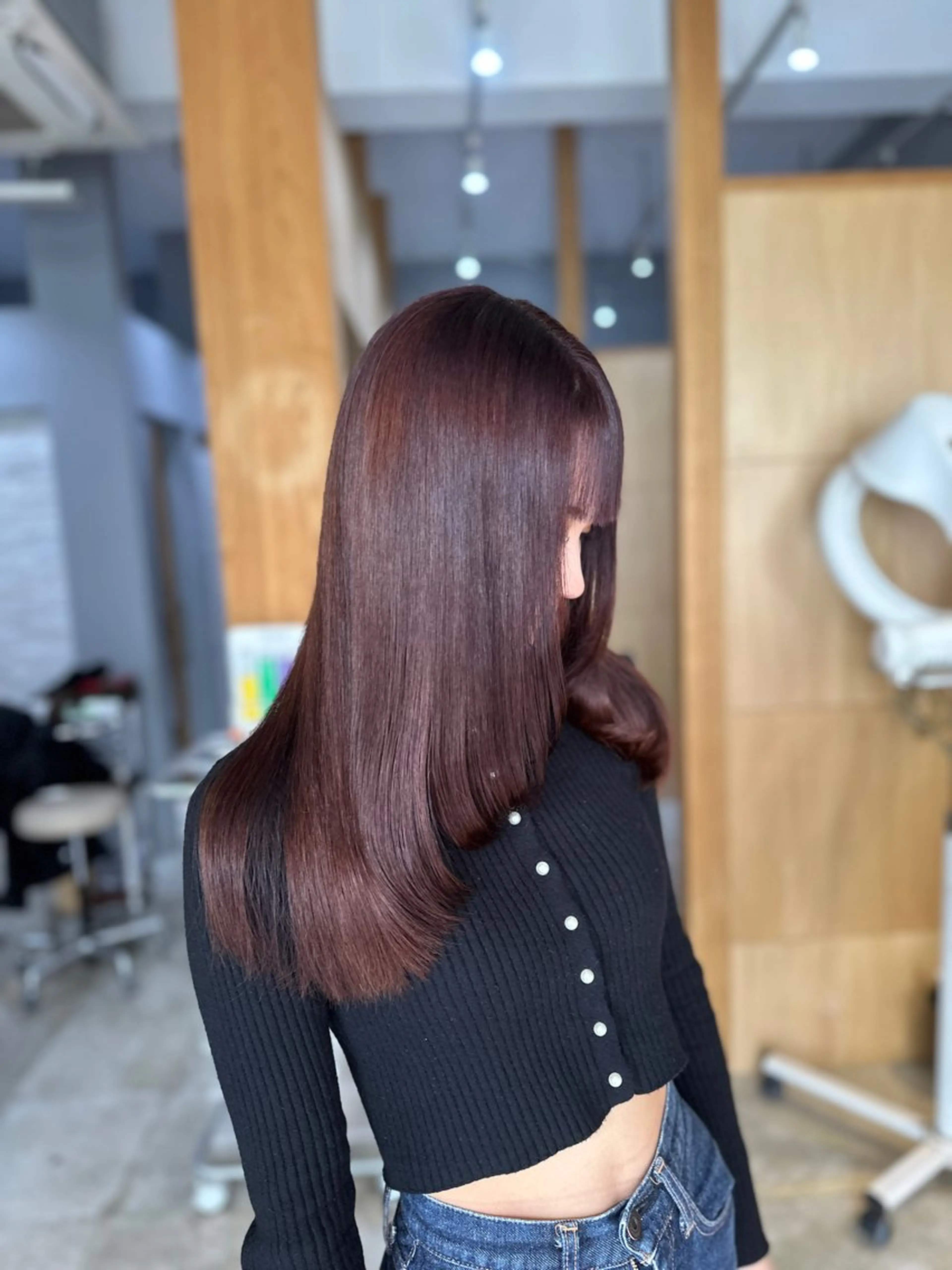 ミディアム カット ヘアカラー トリートメント miloc MOMOKAのヘアスタイル