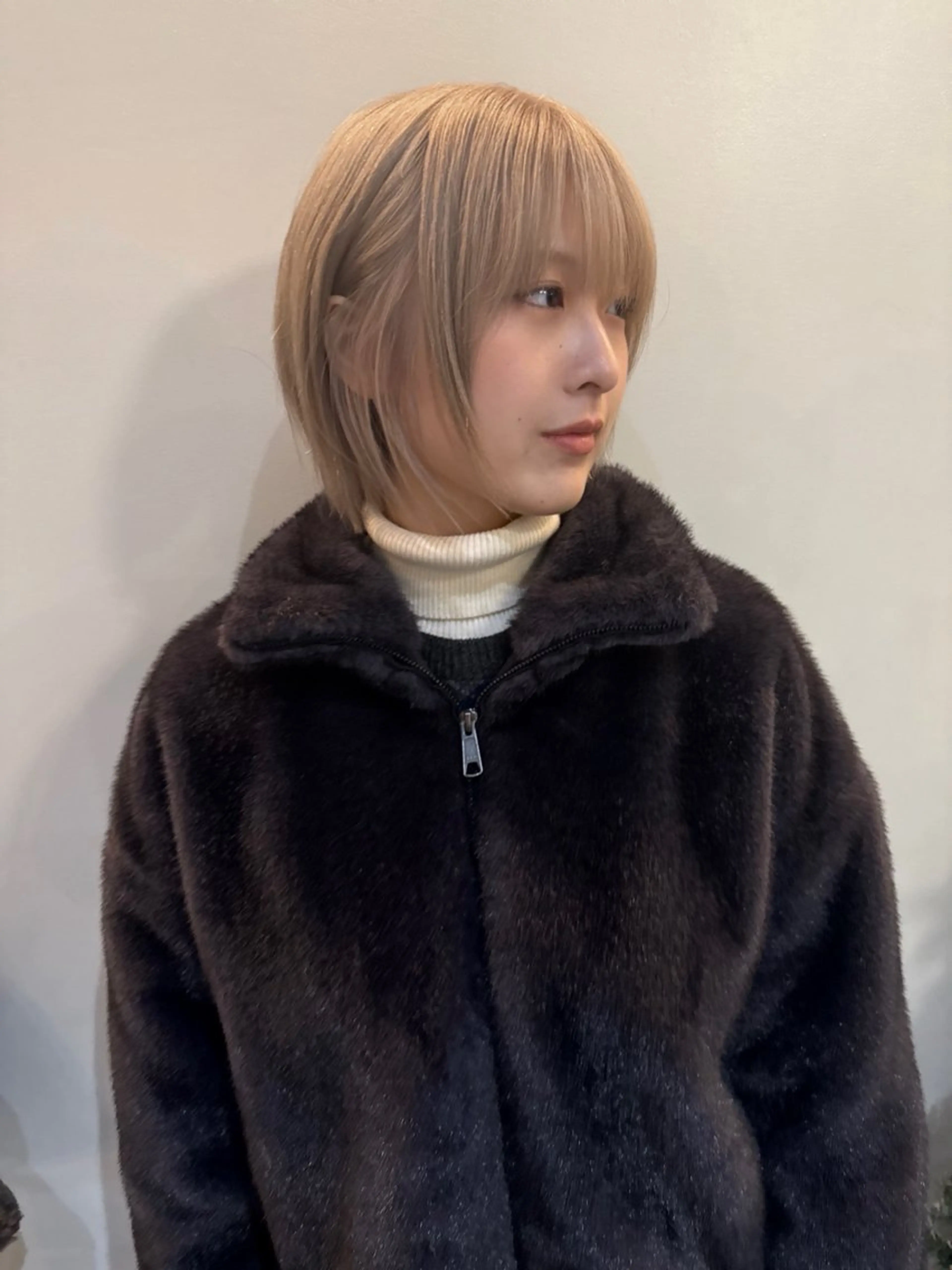 ショート ボブレイヤー ボブ レイヤーカット カット ヘアカラー レイヤーカット\ウル フ　chinatsuのヘアスタイル