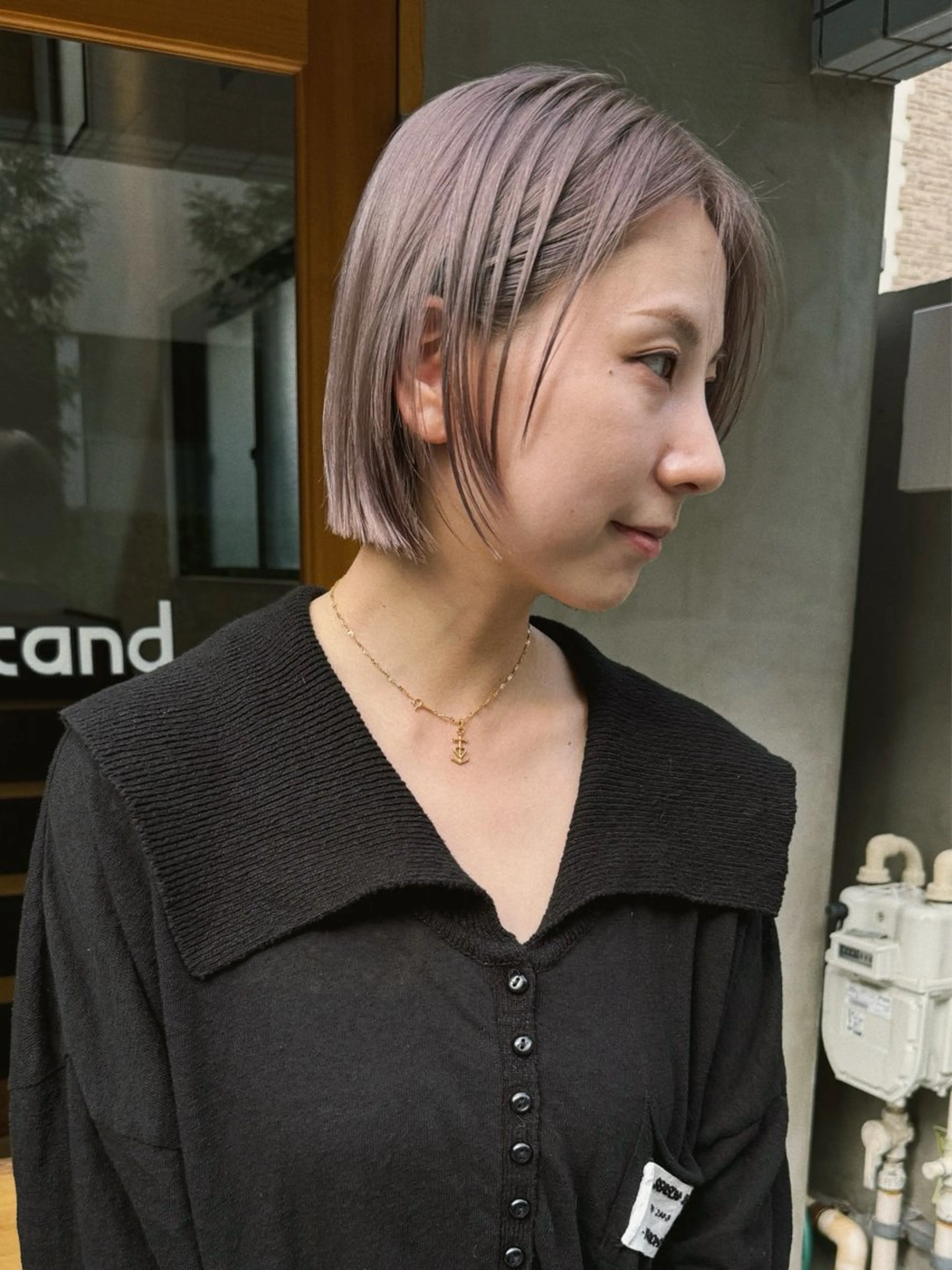 ショート カラー ヘアアレンジ ブリーチ ラベンダーカラー ラベンダーグレー カット ヘアカラー トリートメント ニュアンスヘア🌔 nanakoのヘアスタイル