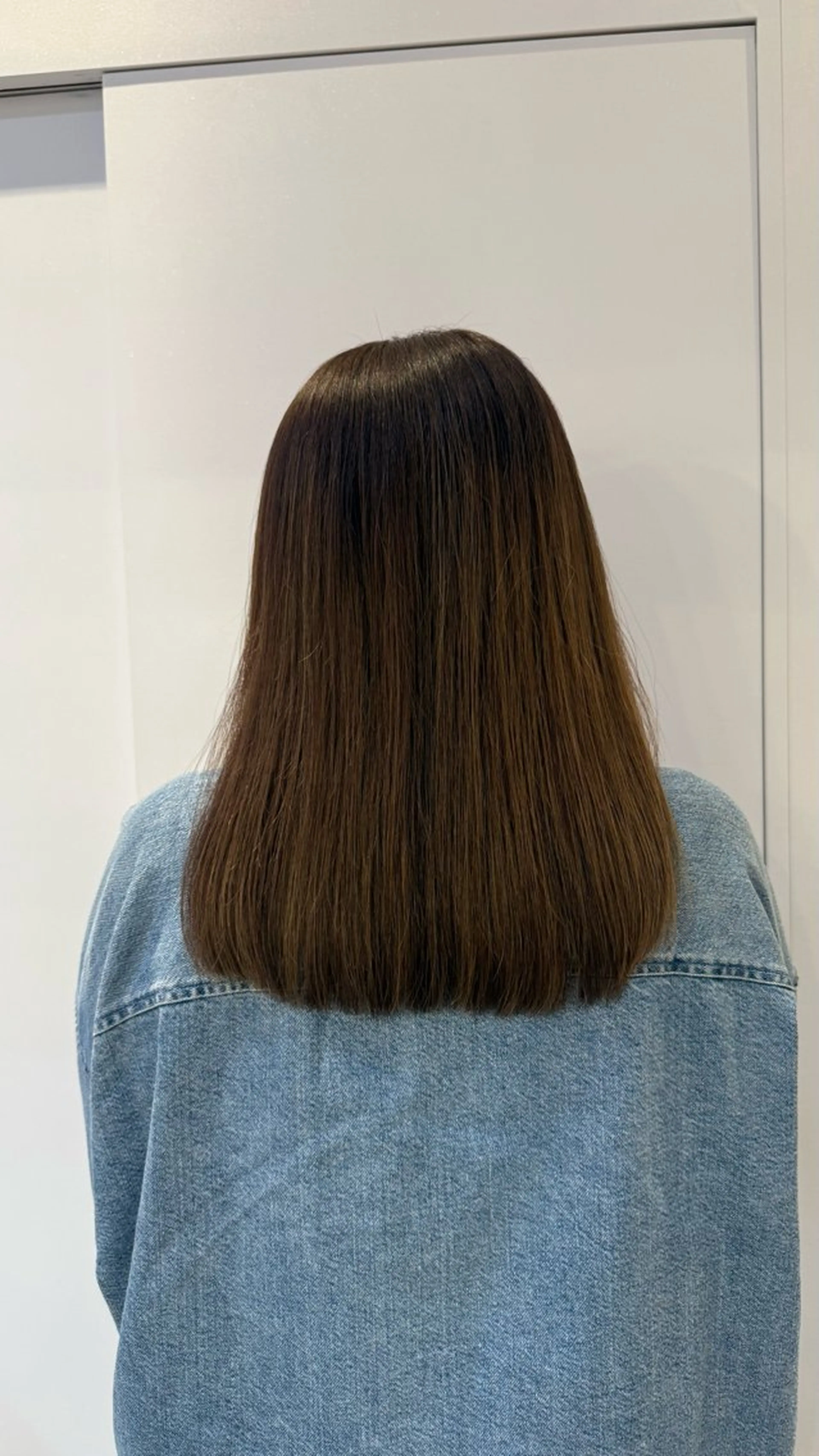 セミロング 深川 はなのヘアスタイル