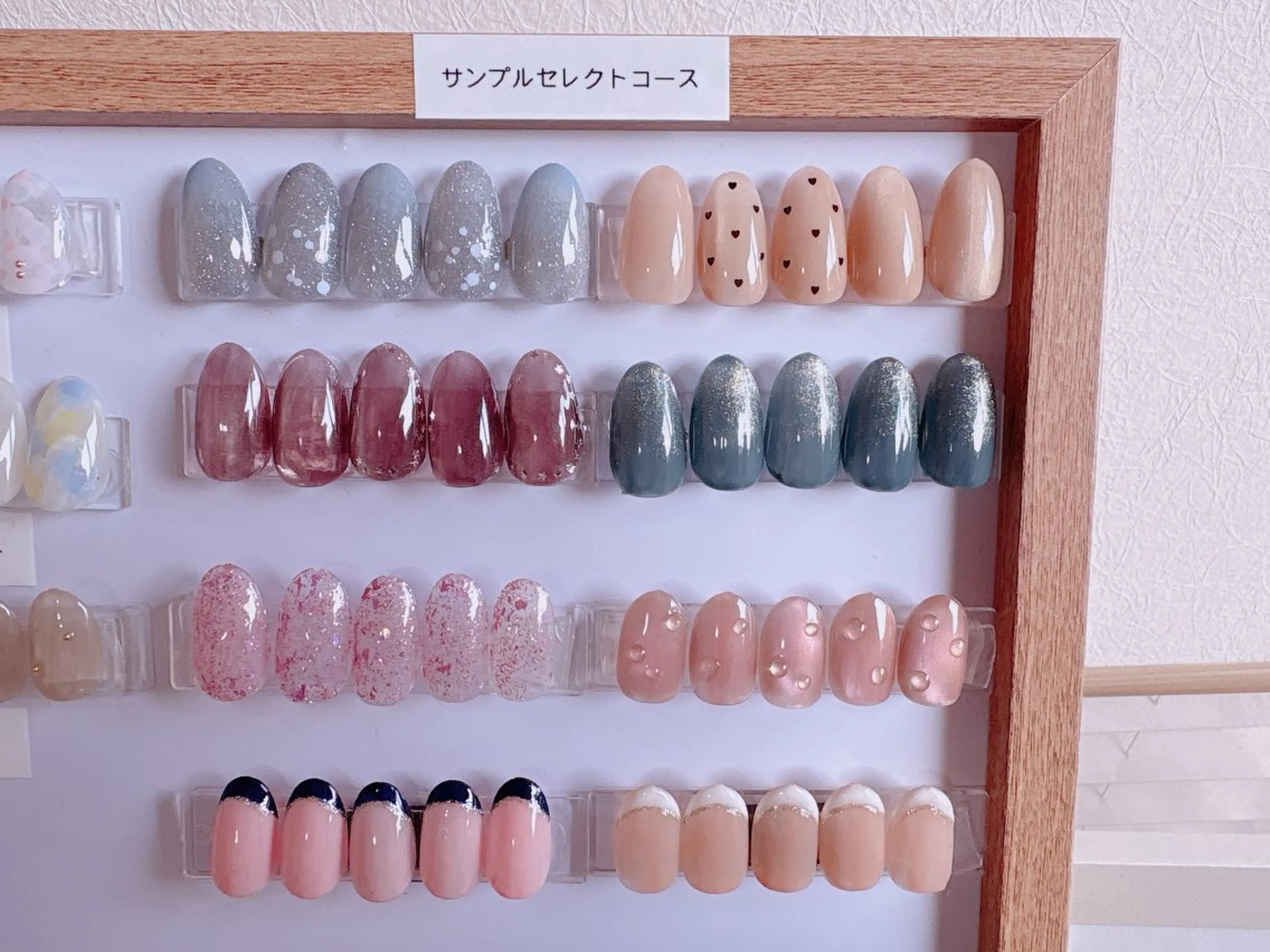 ネイル フレンチネイル ハート ラメ(グリッター) ハンドネイル nail room anのネイルデザイン