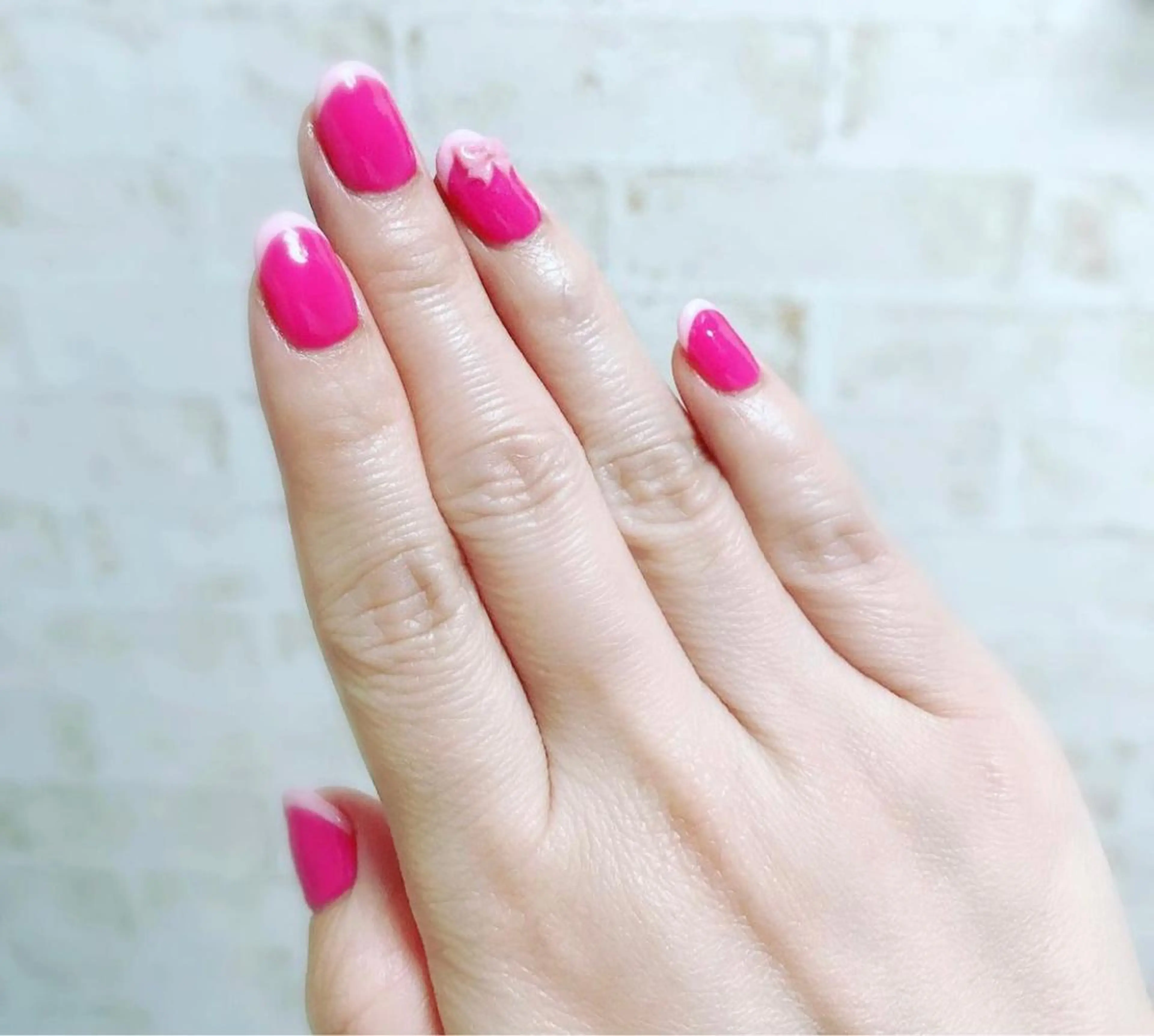 ネイル フレンチネイル リボン ヘアーサロンSORA所属・ヘアーサロン ＳＯRＡお顔剃りのエステ・リラクイメージ