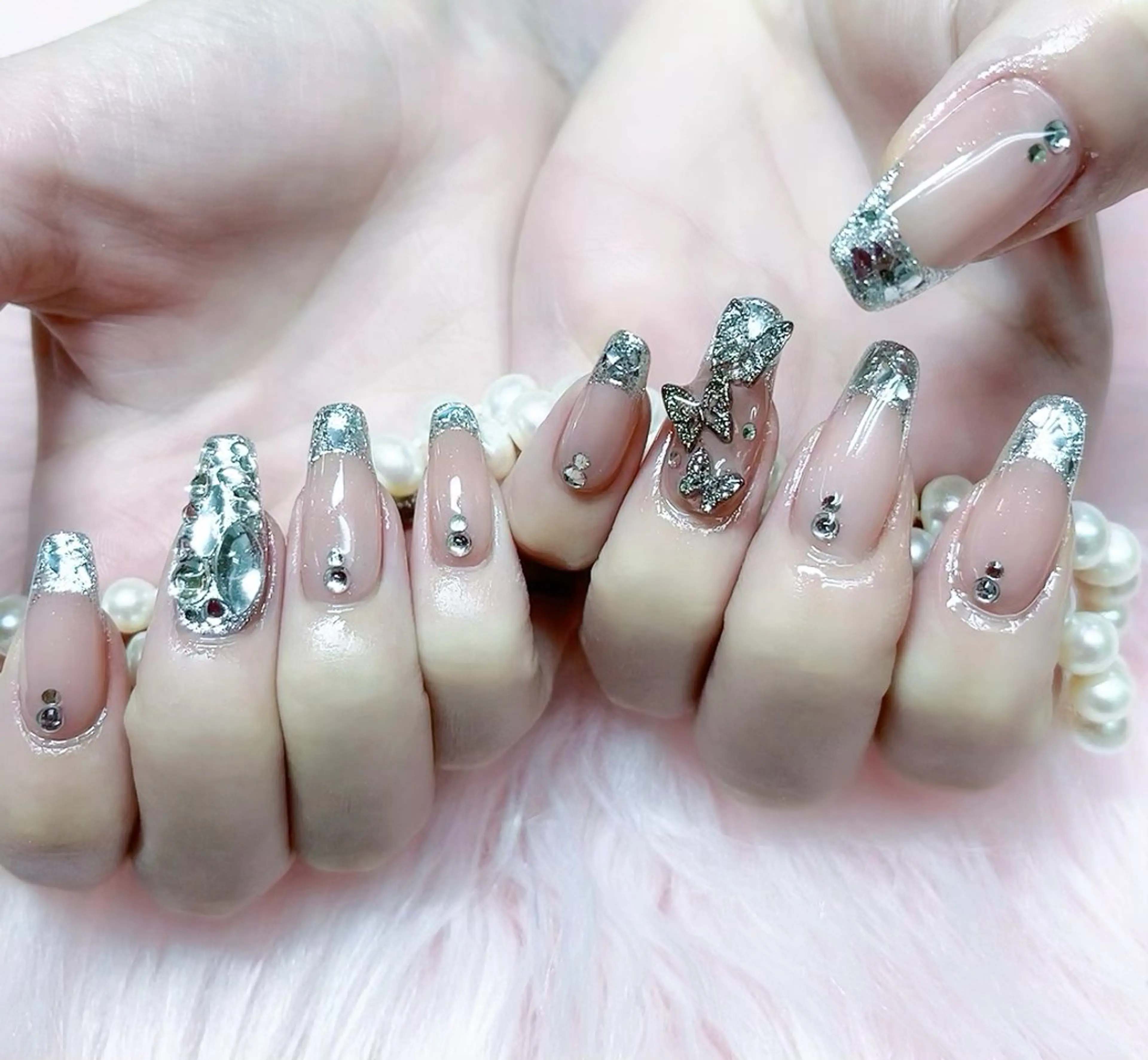 ネイル ハンドネイル MoonNail ユリ🌸のネイルデザイン