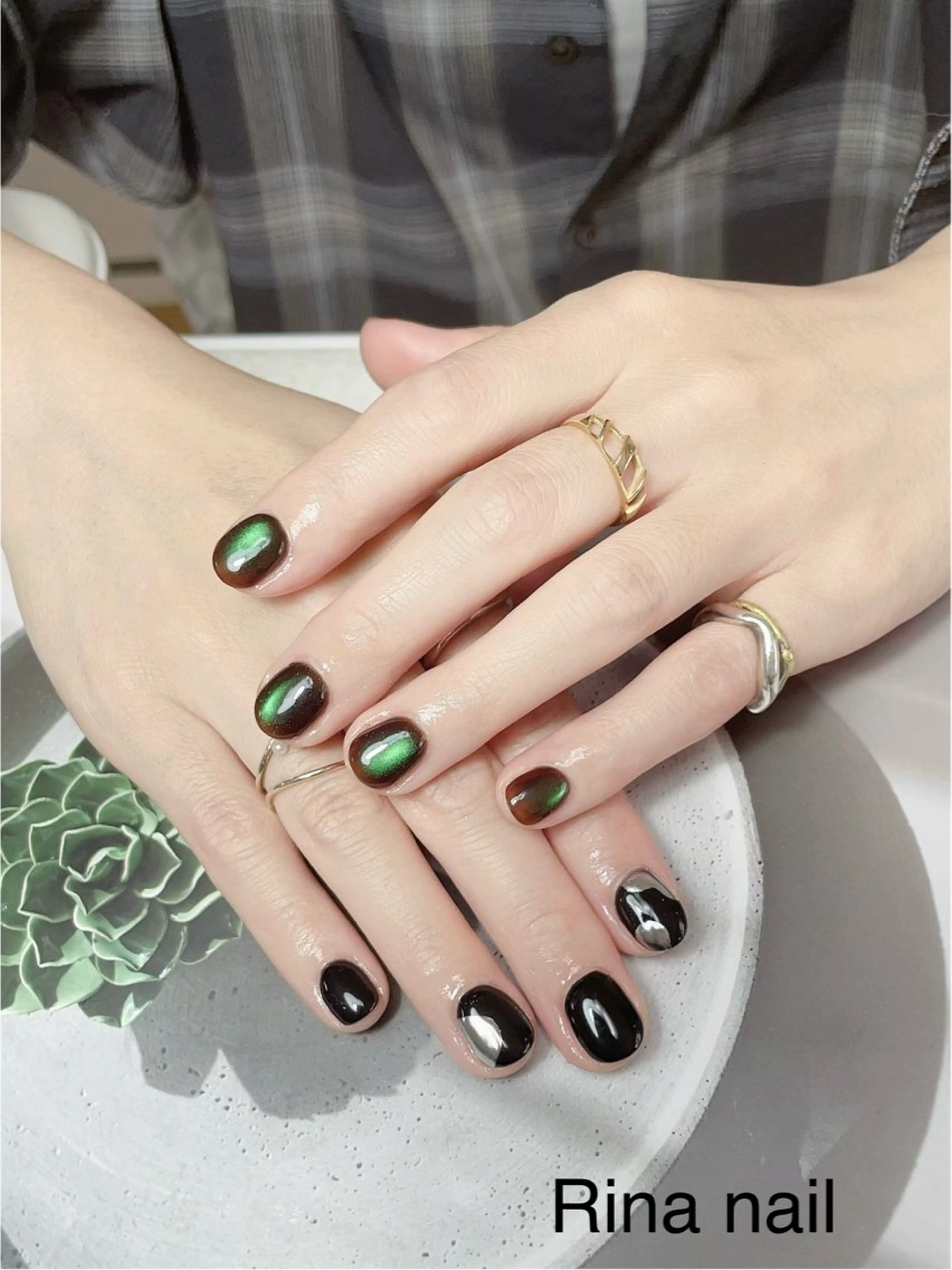 ネイル ミラーネイル ハンドネイル リナ ネイルサロンのネイルデザイン