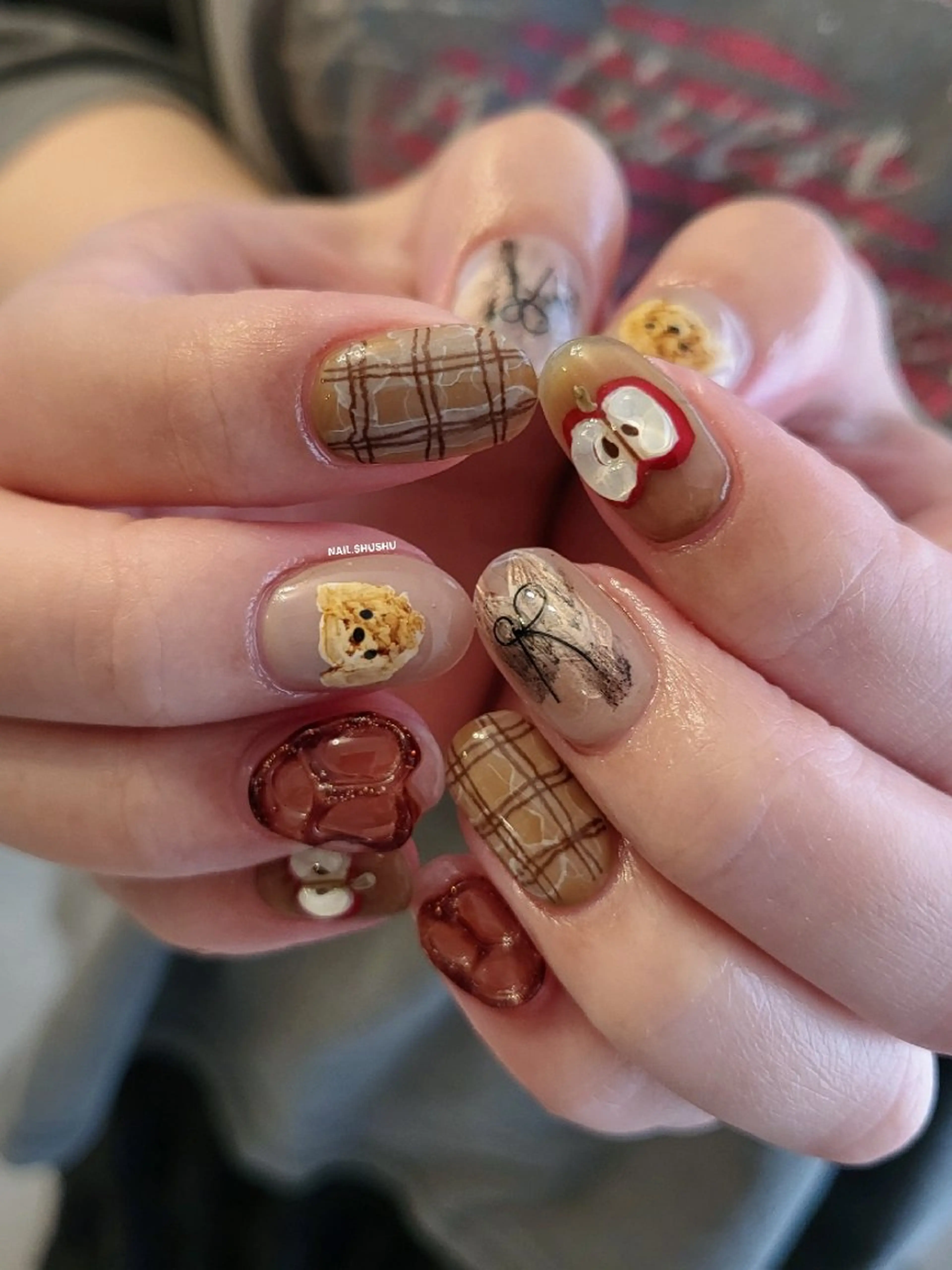 ネイル ハンドネイル 3dパーツ/流行り 👧shushu❤️のネイルデザイン