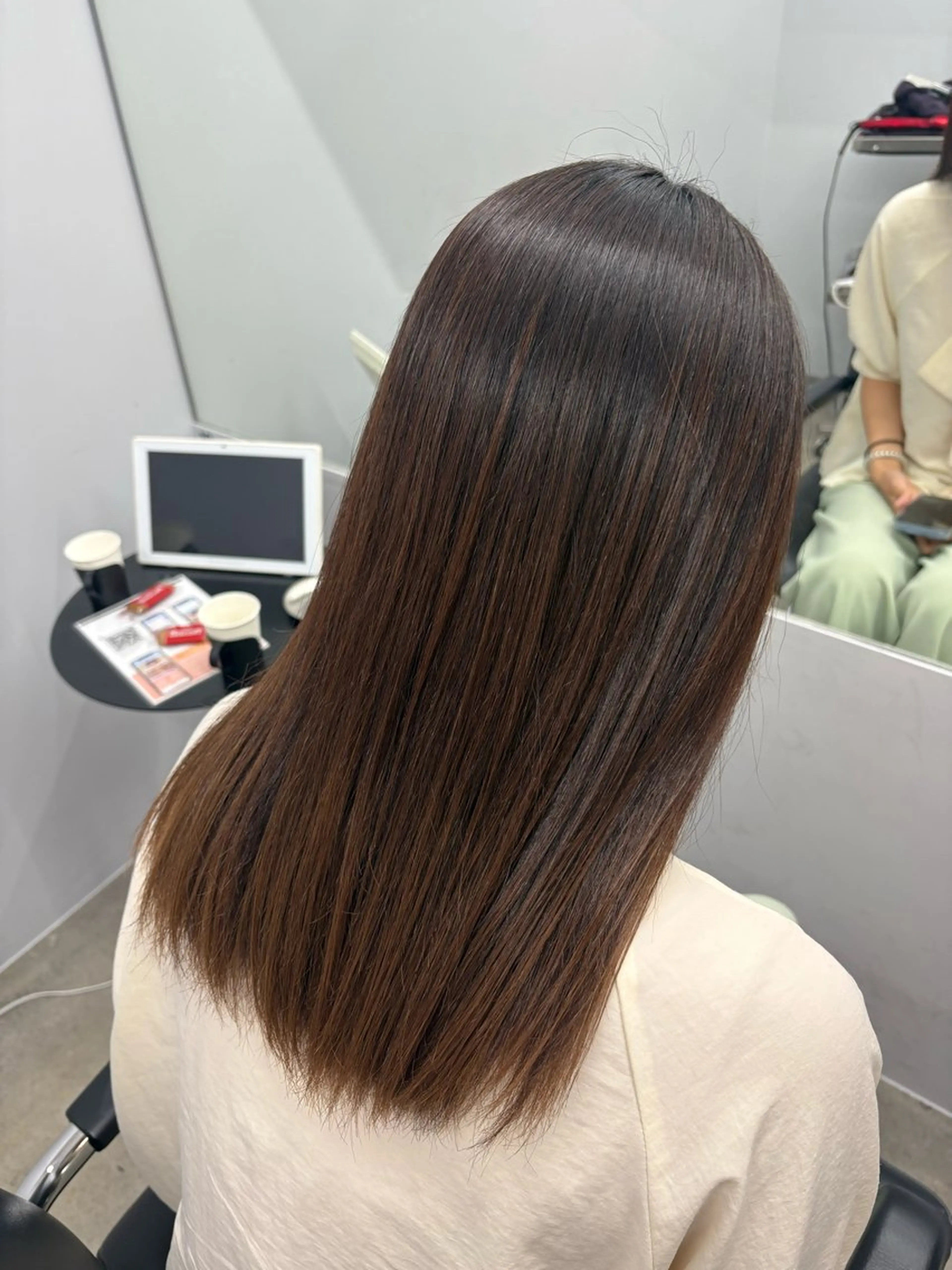 トリートメント 透けるカラー/レイヤ ー❄️KIRATOのヘアスタイル