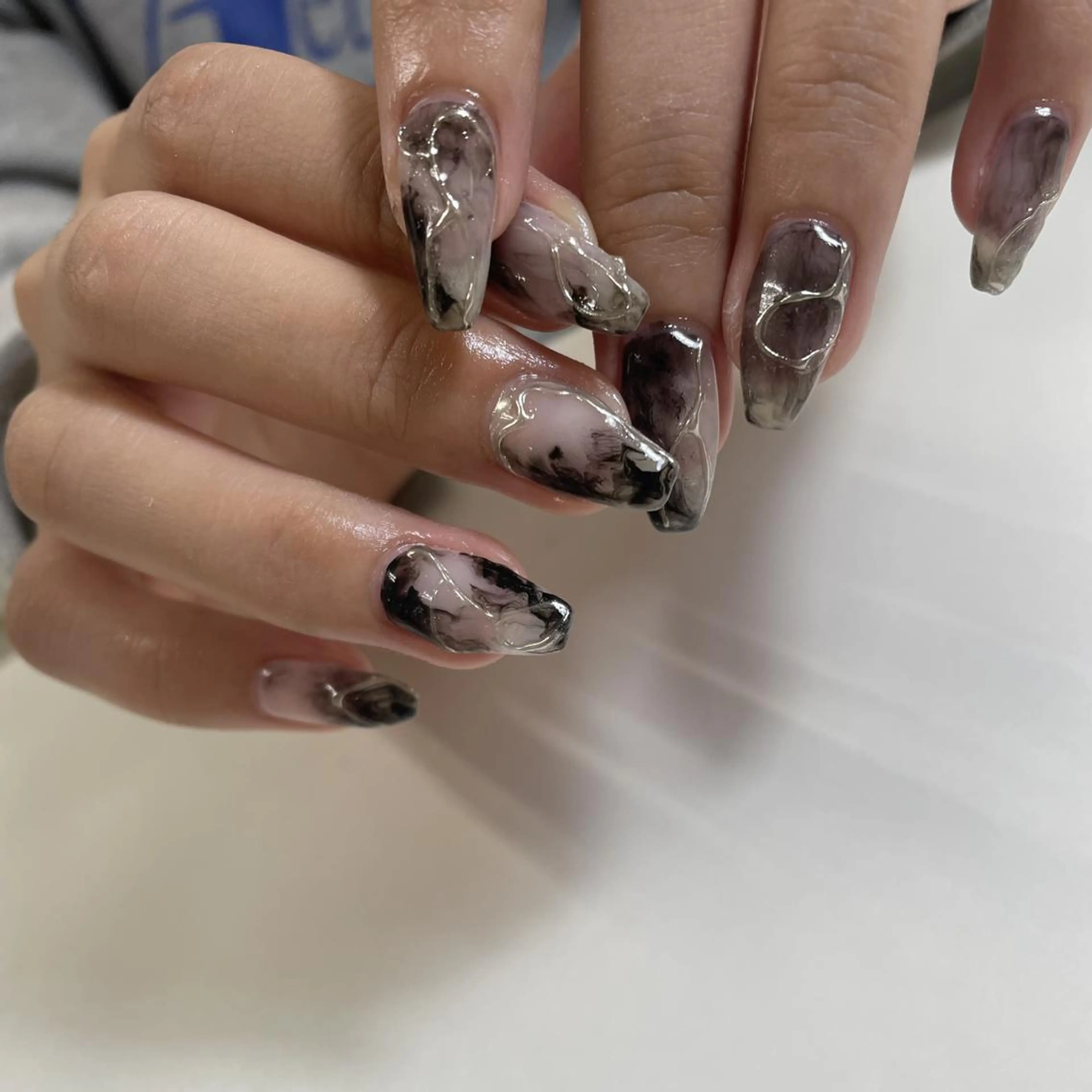 ネイル p.o.n.所属・🫧aku🫧 自由が丘／フィルインのネイルデザイン