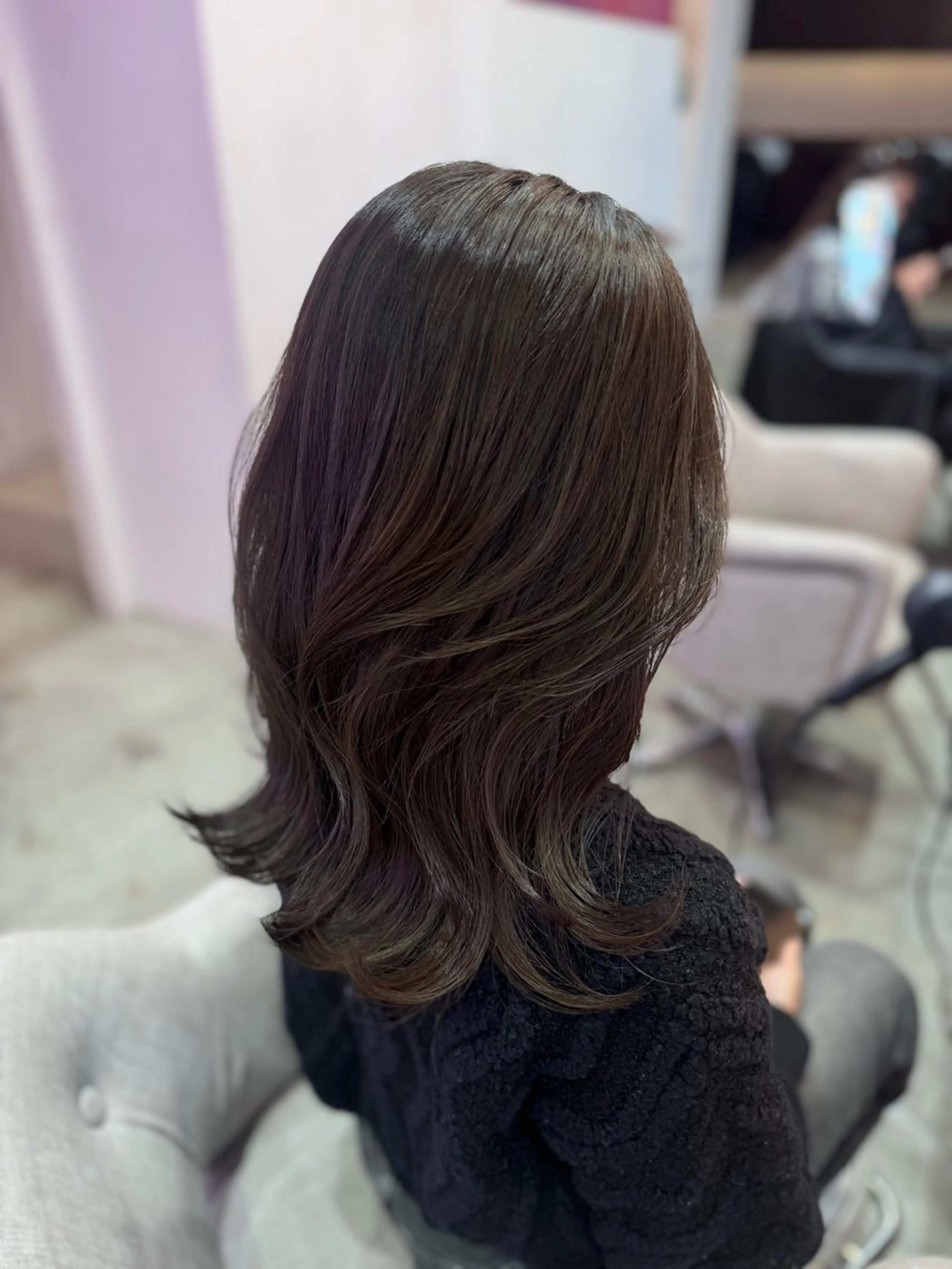 ミディアム レイヤーカット カット ヘアカラー 艶カラー✨レイヤー 𝐚𝐲𝐚𝐤𝐚のヘアスタイル