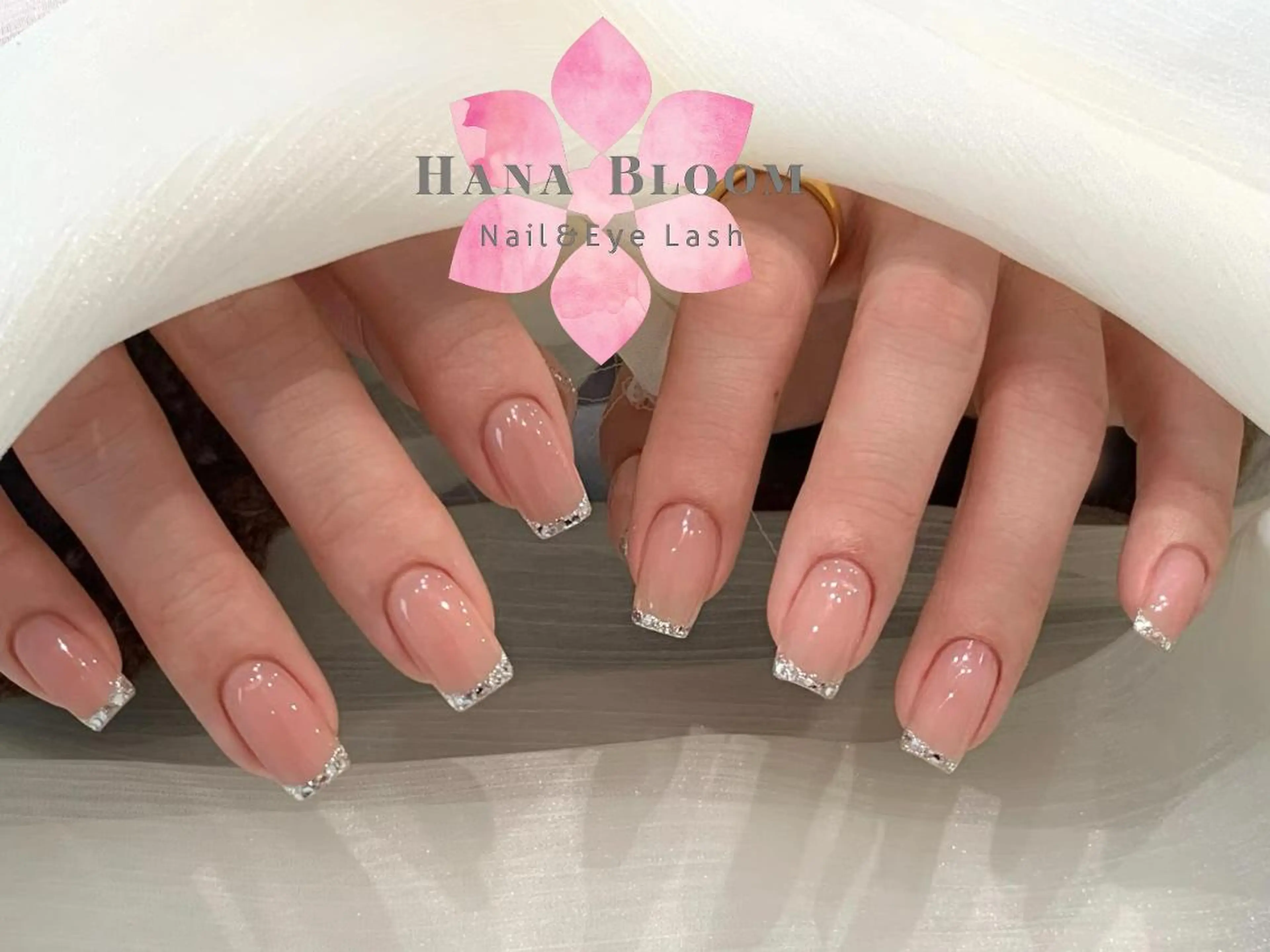ネイル フレンチネイル ジェルネイル マグネットネイル ミラーネイル 持ち込み ハンドネイル ハンドケア Hana Bloom Nail 練習モデルのネイルデザイン