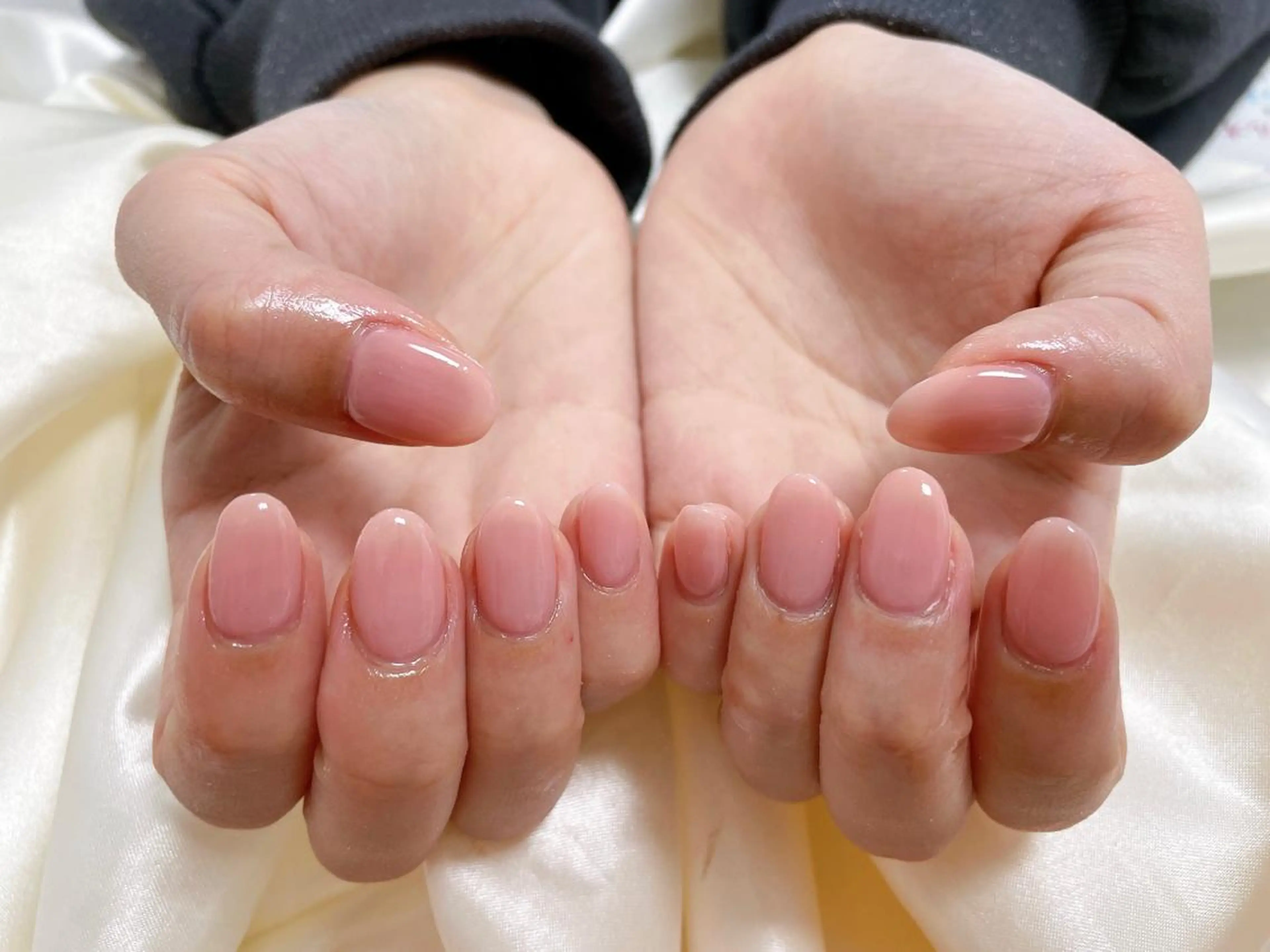 ネイル ワンカラーネイル ハンドネイル mogunail &blowのネイルデザイン