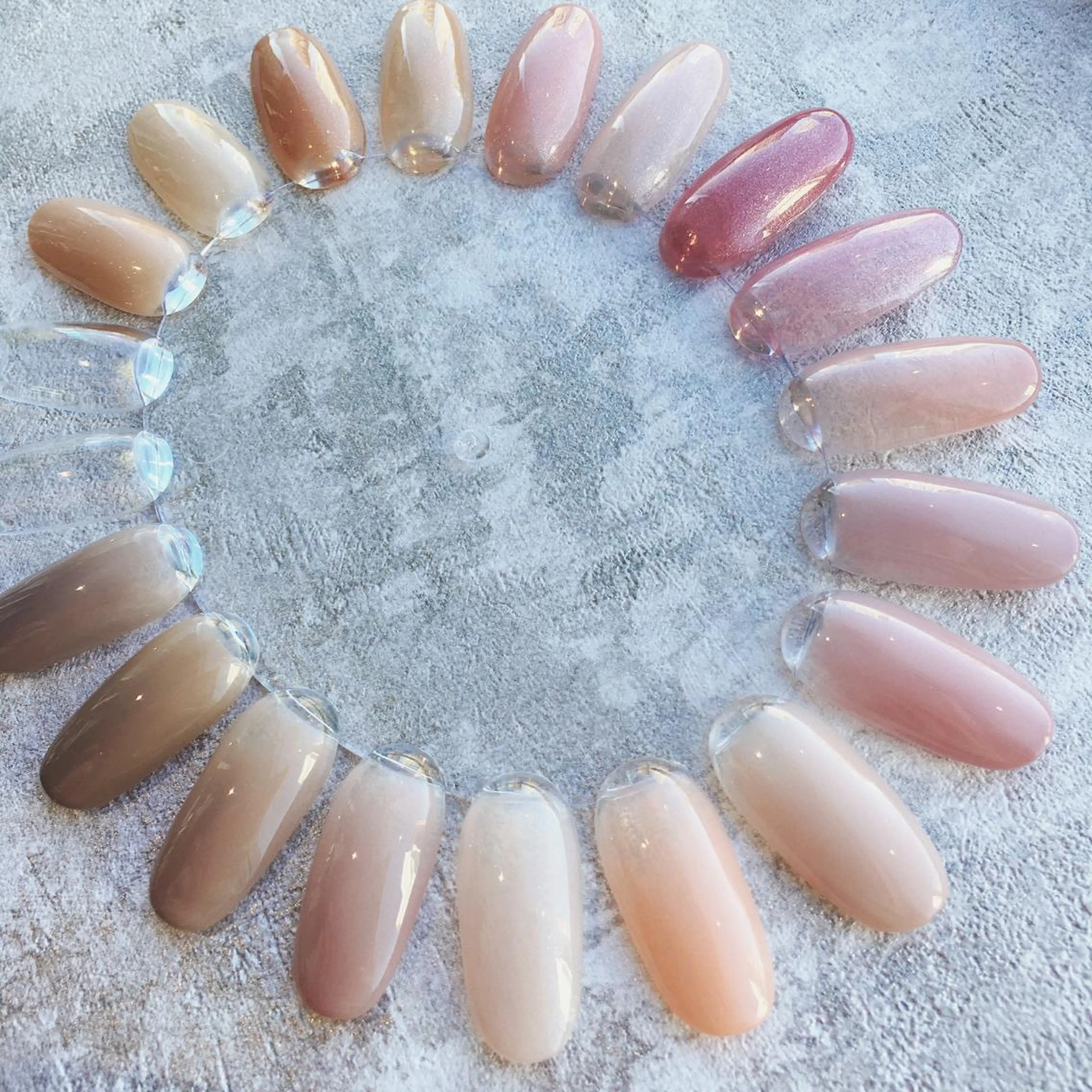 🩶ミニモ学割U24【オフ有り】ワンカラーの写真