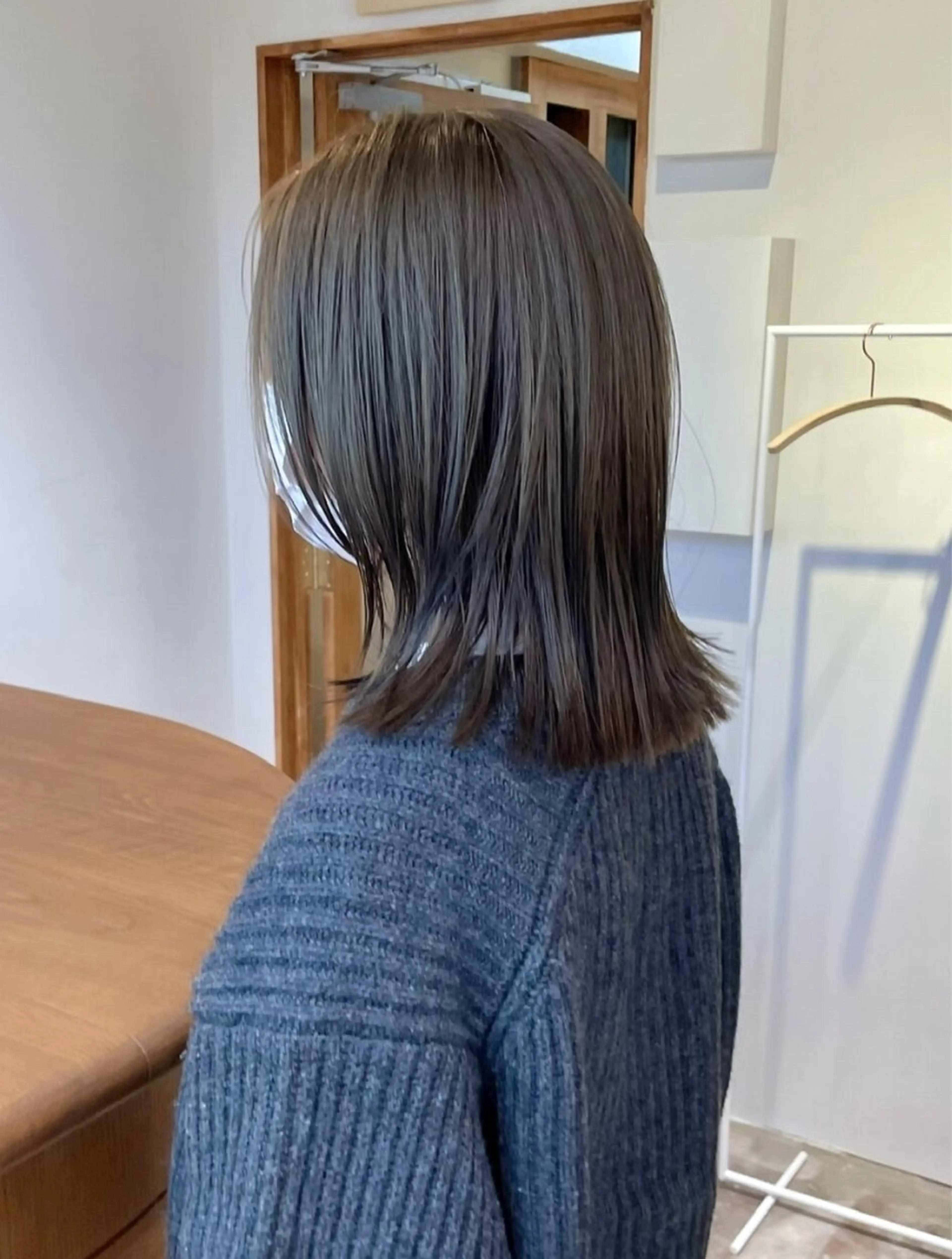 ミディアム カラー ベージュカラー ブルーカラー ヘアカラー ENIEN MAKE'S 立川所属・立川/艶髪ブラウン カラーYUJIのヘアスタイル