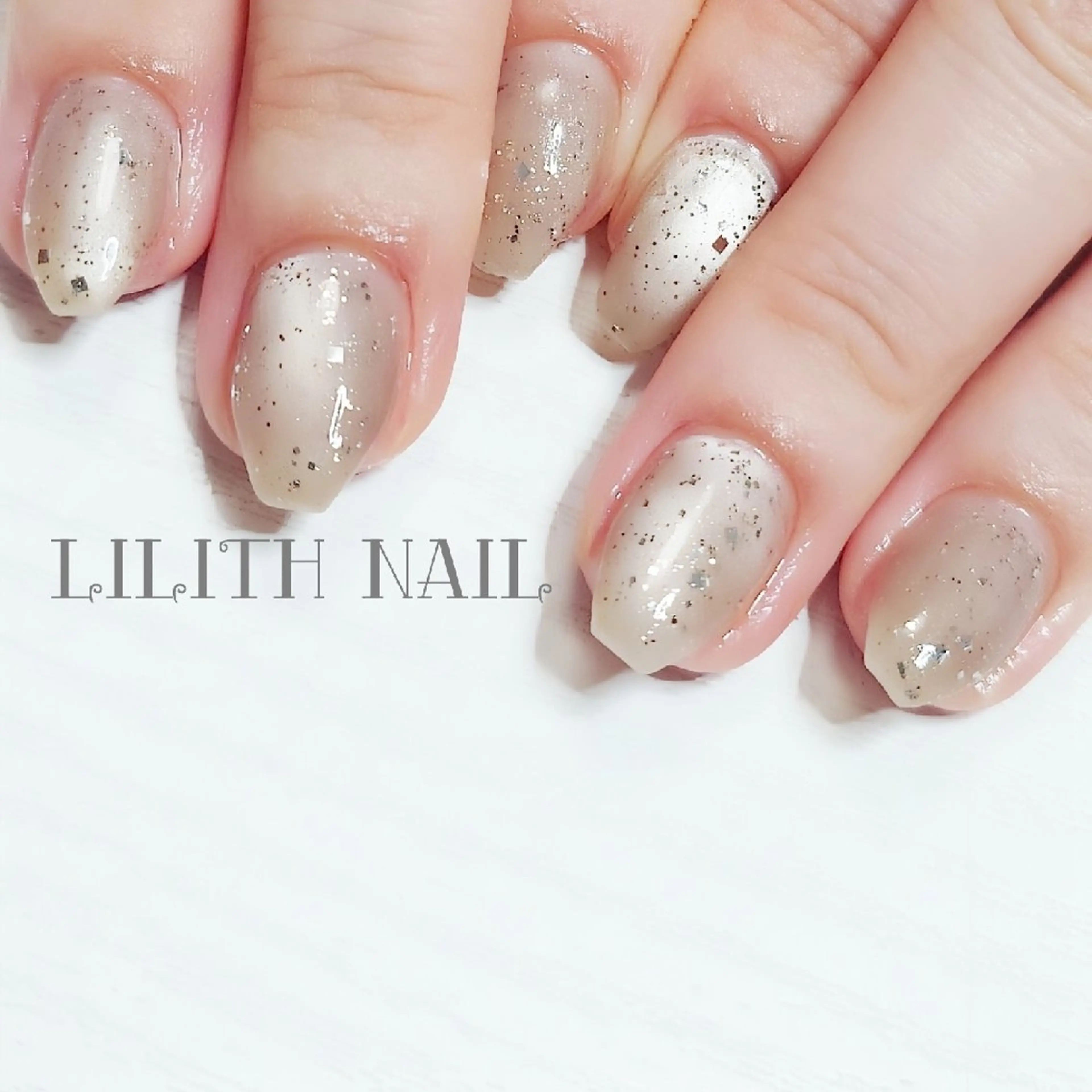 ネイル マグネットネイル ハンドネイル Lilith Nailのネイルデザイン