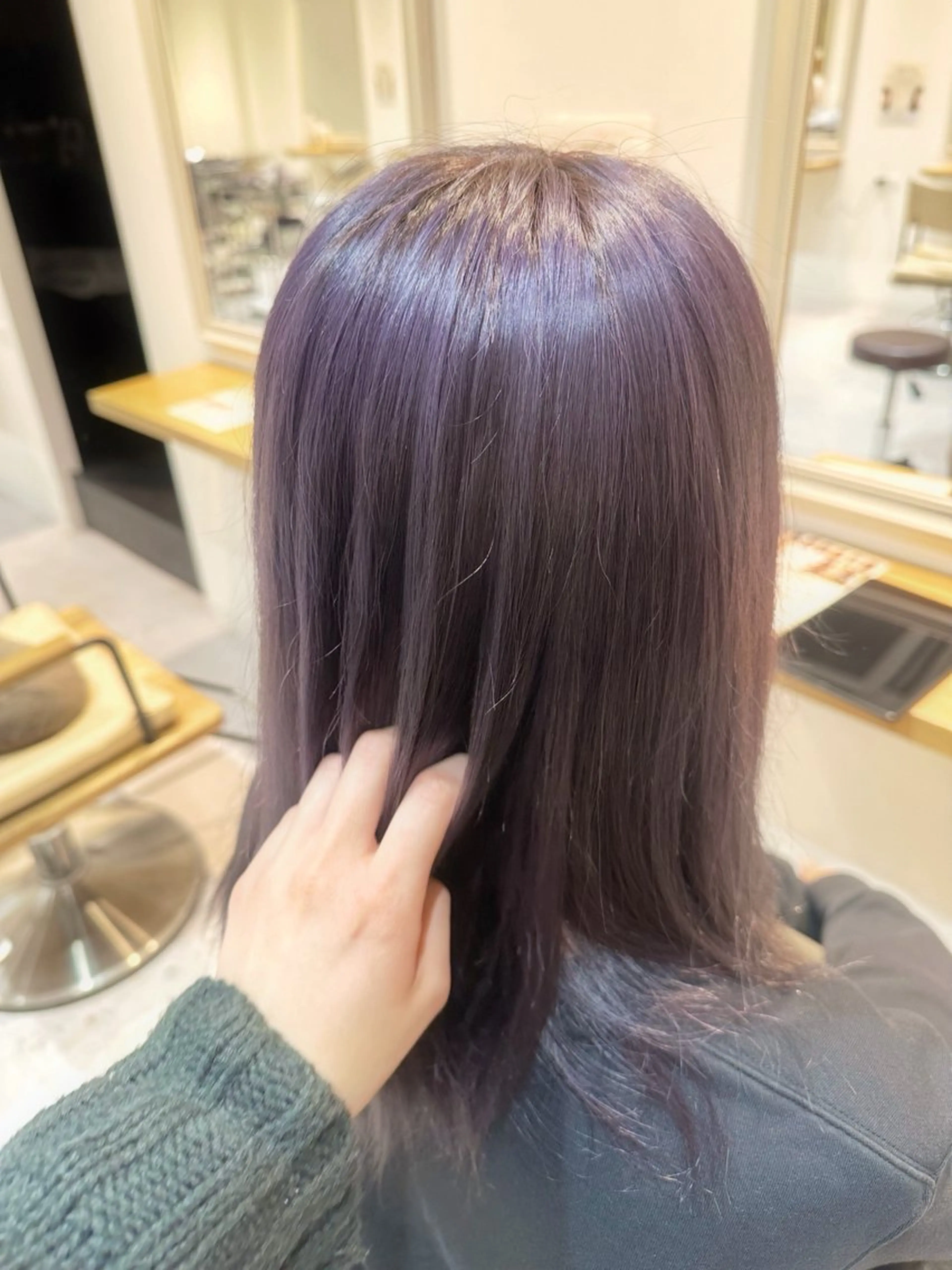 カラー ラベンダーカラー 川崎 智優のヘアスタイル
