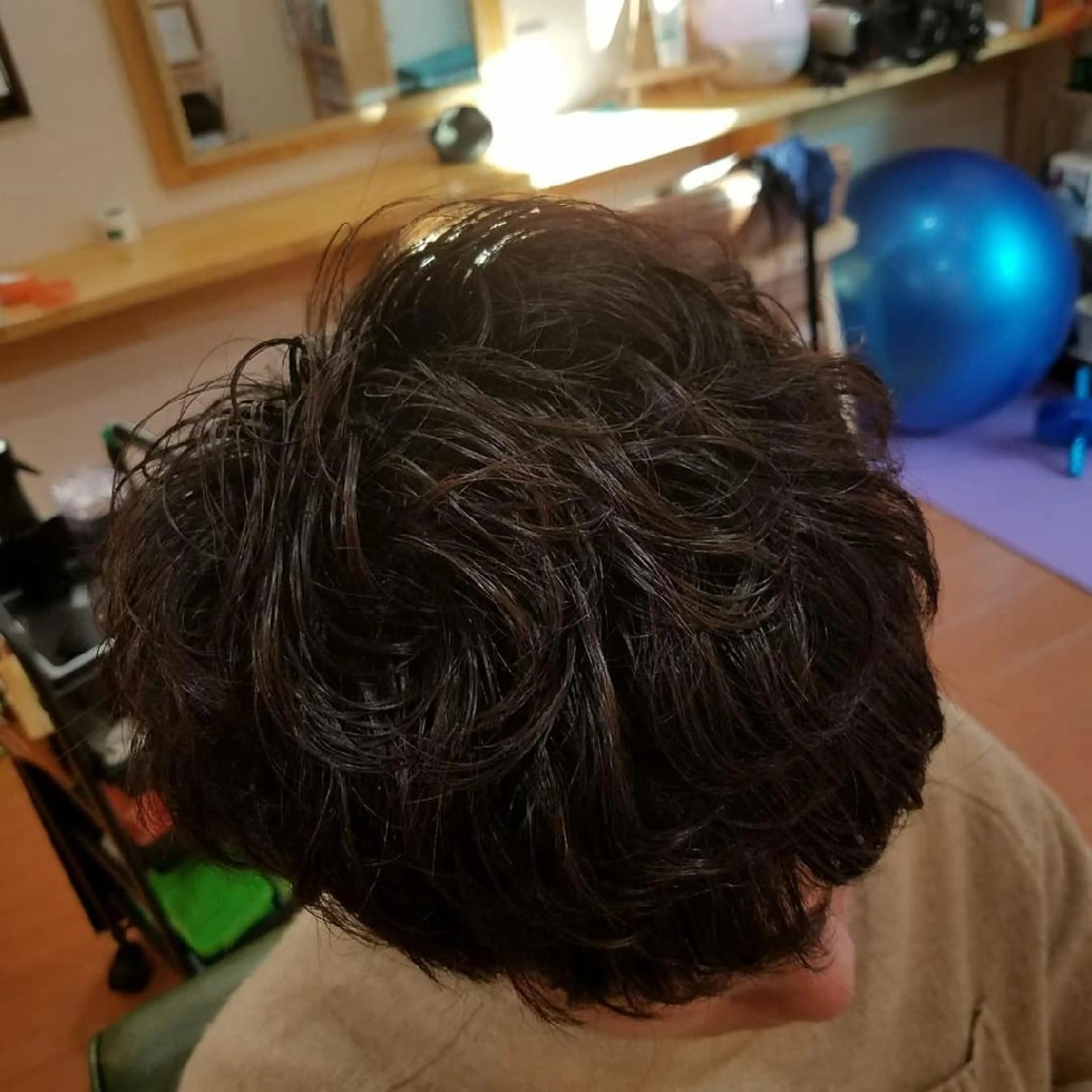 ショート パーマ メンズ 片岡 賢次のヘアスタイル