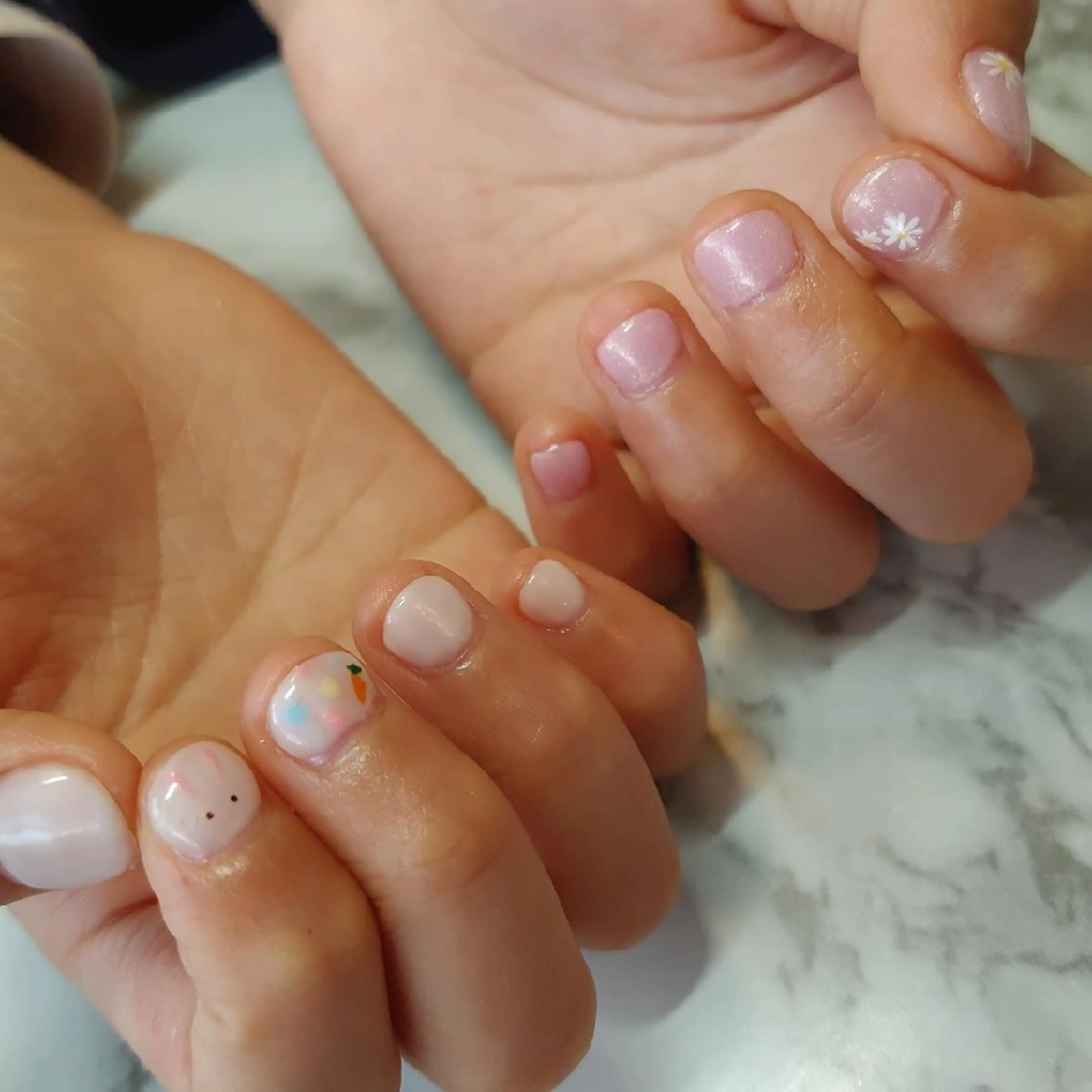 ネイル ジェヌインネイル 河内のネイルデザイン