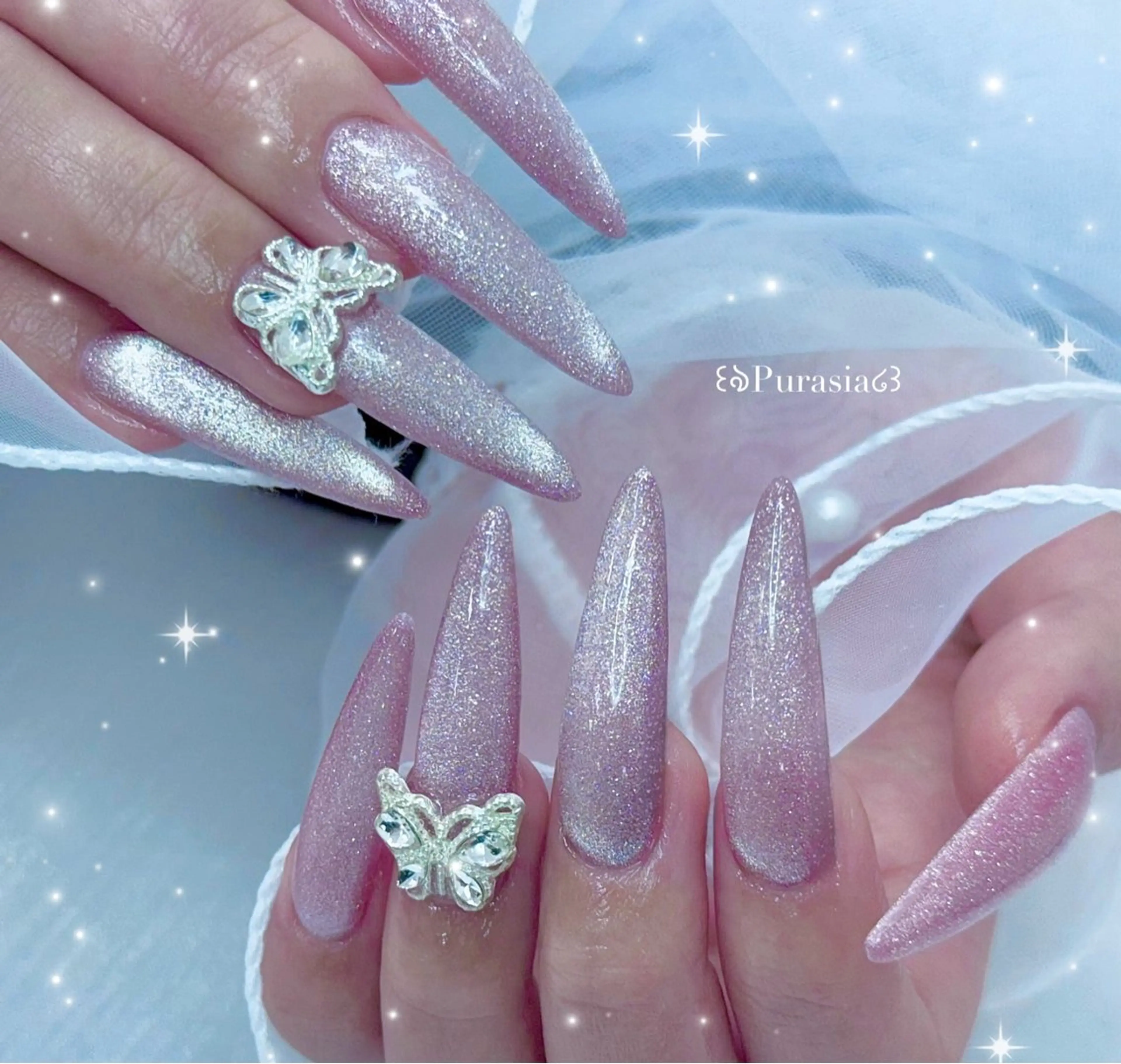 ネイル キラキラネイル 韓国ネイル マグネットネイル ワンホンネイル ハンドネイル Purasia高橋✧ マグ/ワンホン/地雷のネイルデザイン
