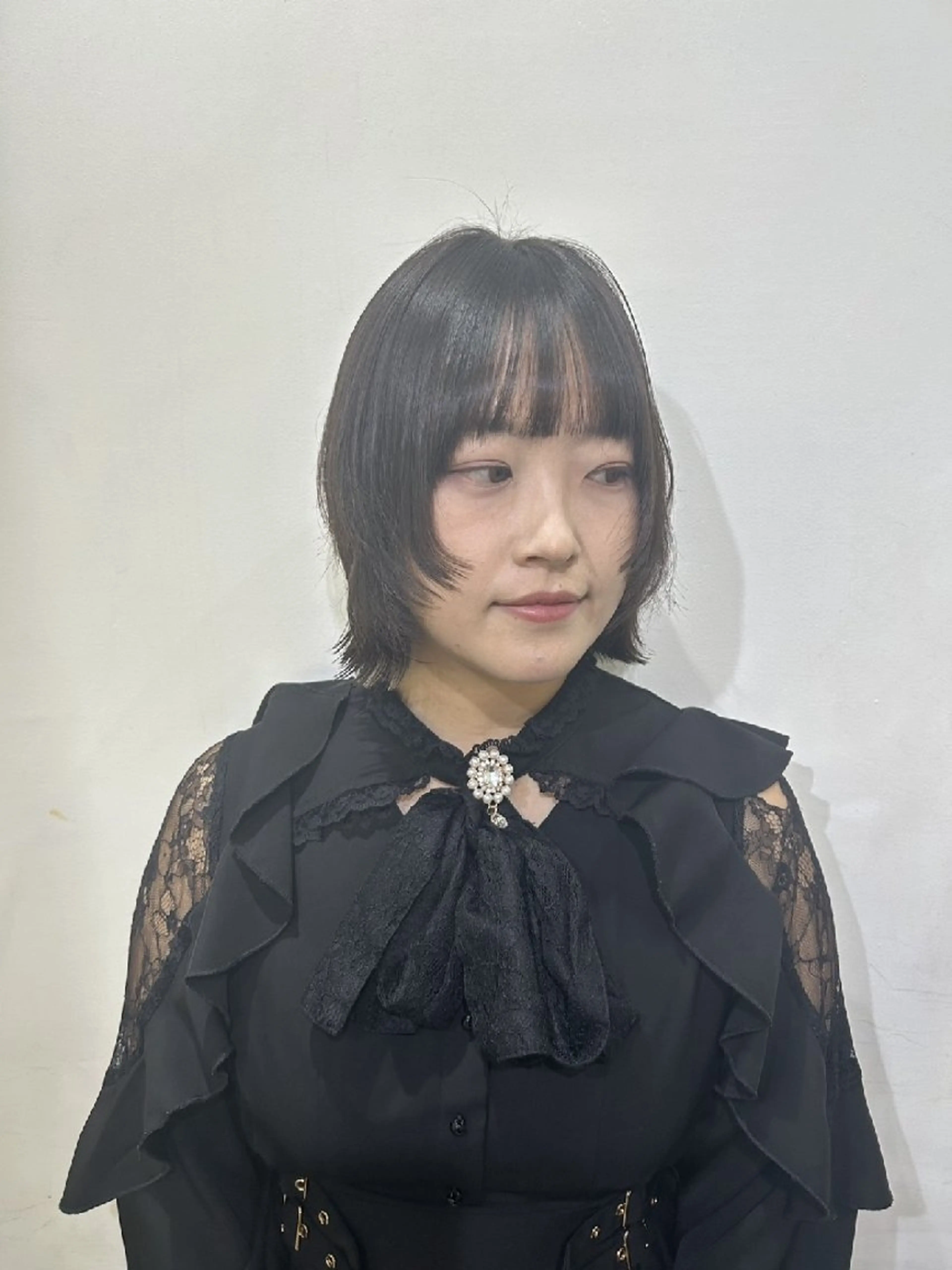 ショート 顔まわりレイヤー 顔周りカット レイヤーカット カット 新宿×扱いやすいボブ /ボブ専門TAMEのヘアスタイル