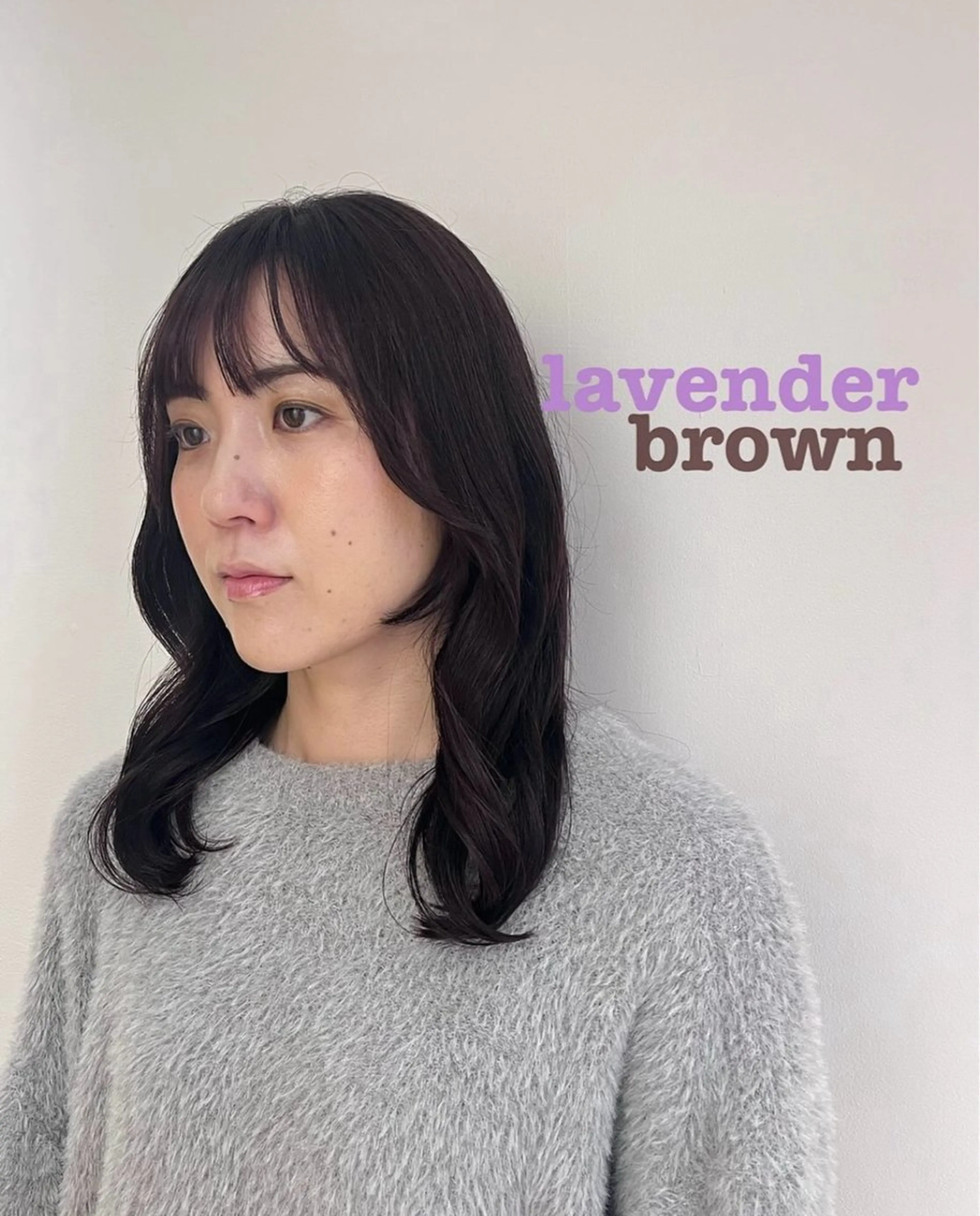 セミロング カラー ブラウンカラー 透明感カラー ラベンダーカラー ラベンダーブラウン カット ヘアカラー トリートメント サイトウ アカネのヘアスタイル