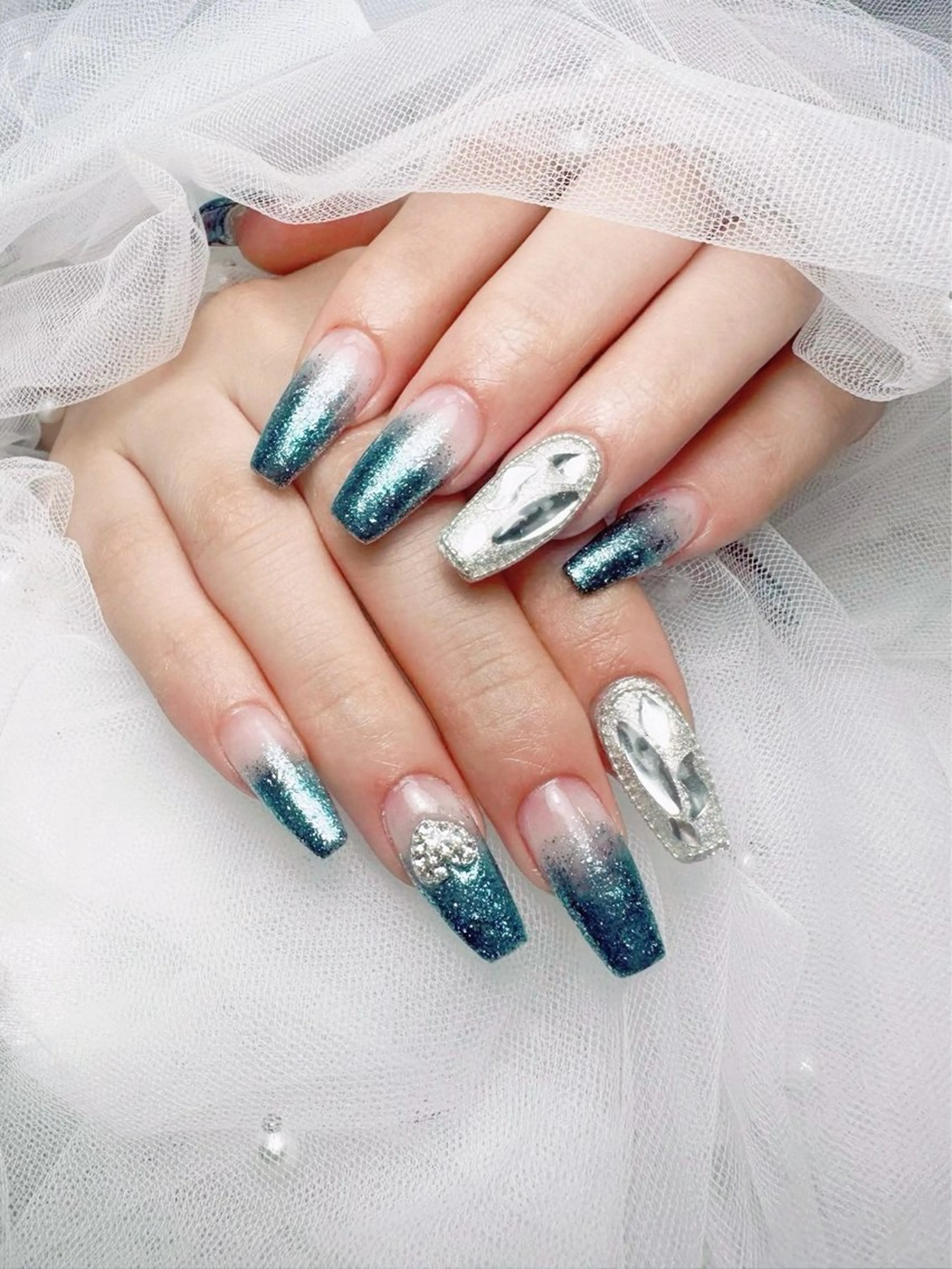 ネイル ハンドネイル ロータス ネイルサロンのネイルデザイン