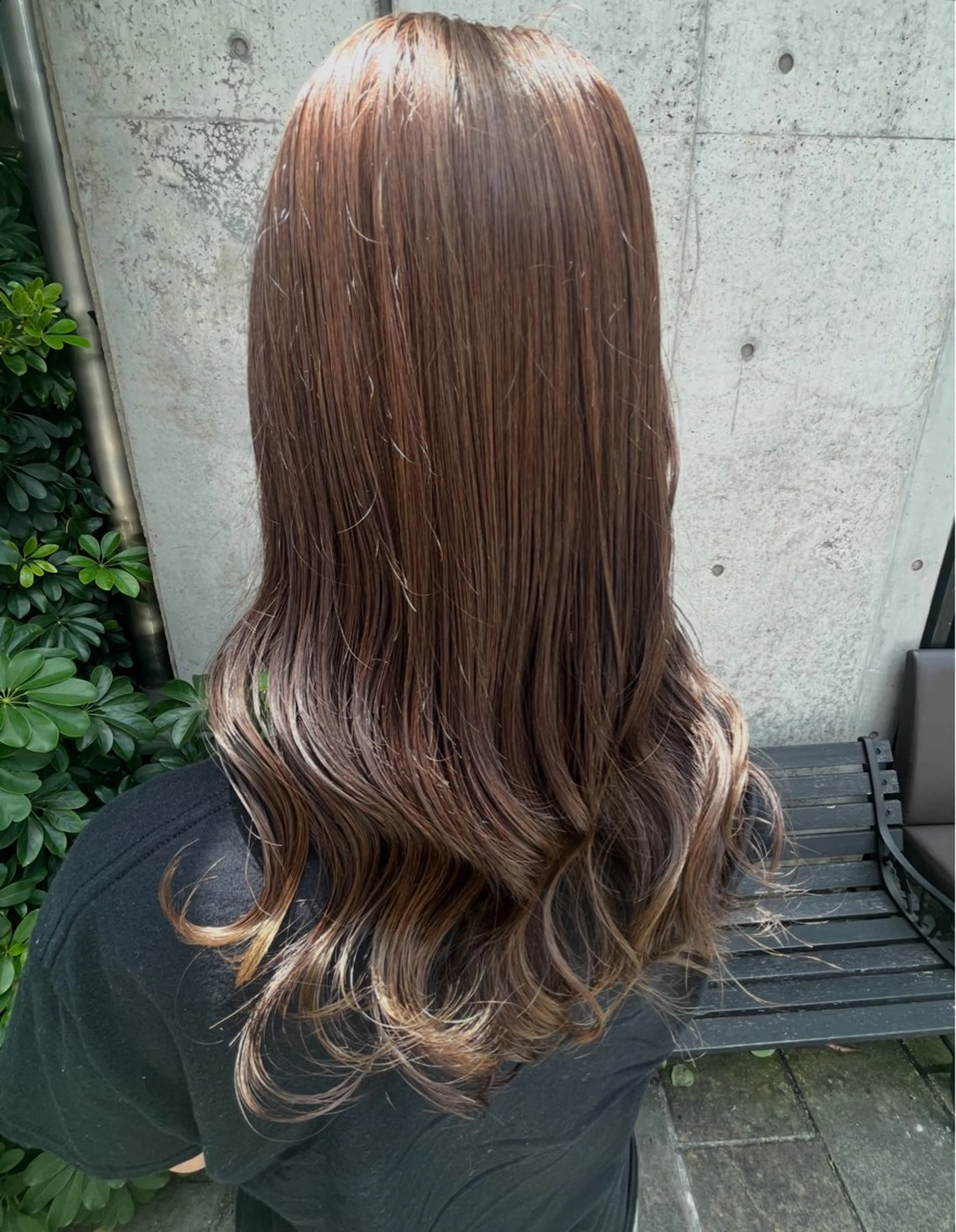 ロング 東村 桃花のヘアスタイル