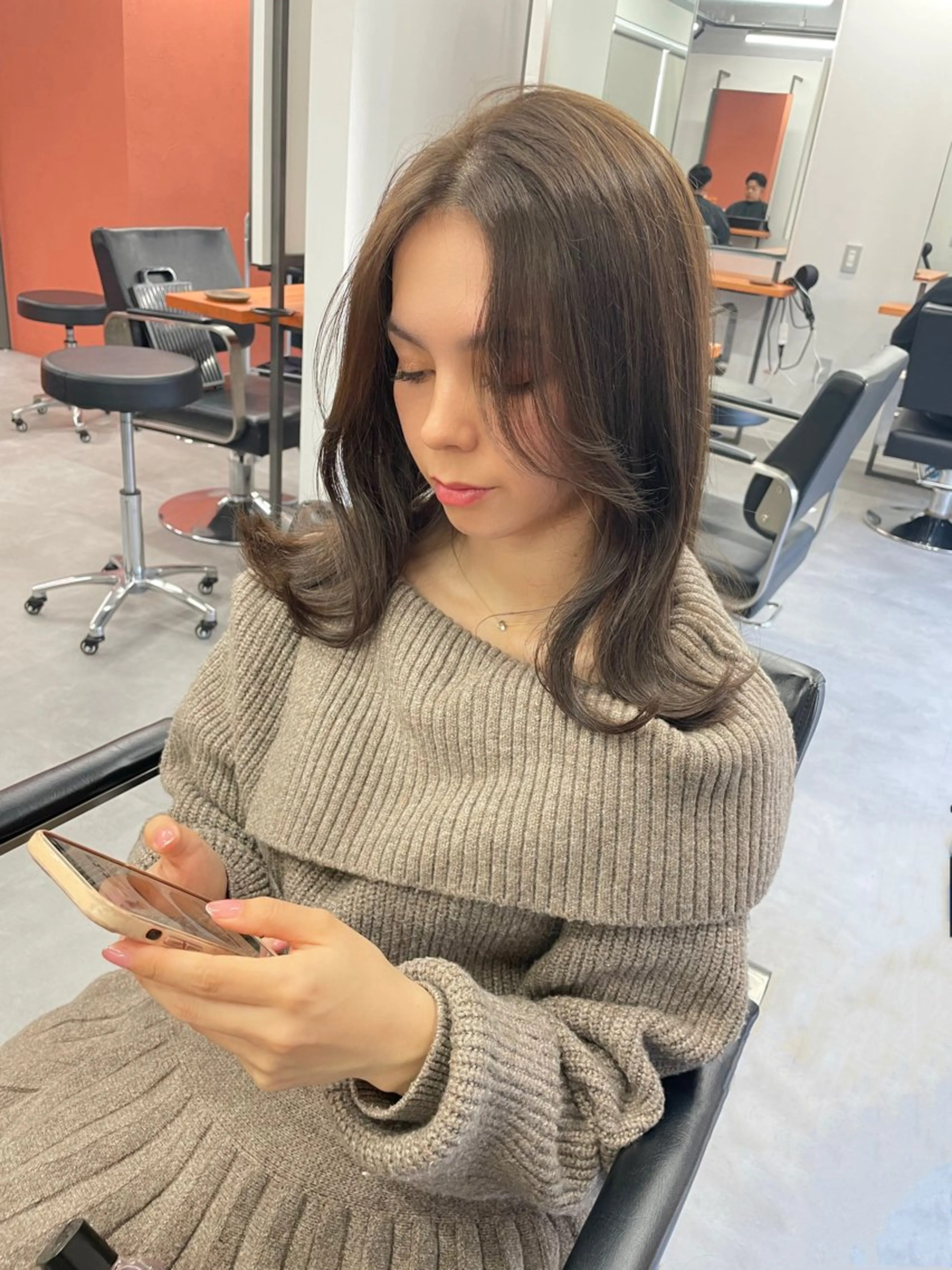 ロング カラー ミルクティーベージュ ❤︎レイヤー　MIAのヘアスタイル