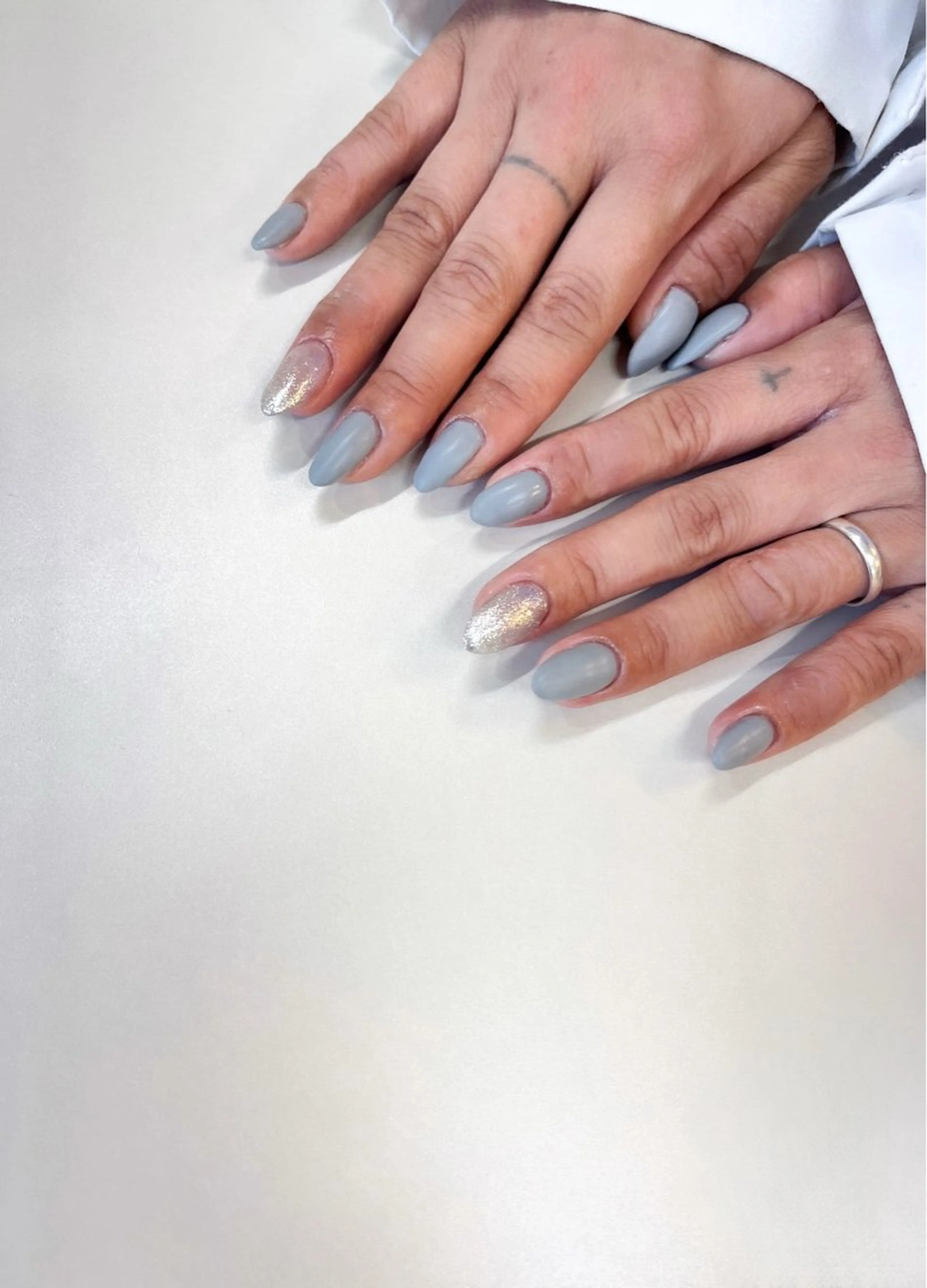 ネイル ブルー ラメ(グリッター) マットネイル シルバー chipie yuuのネイルデザイン