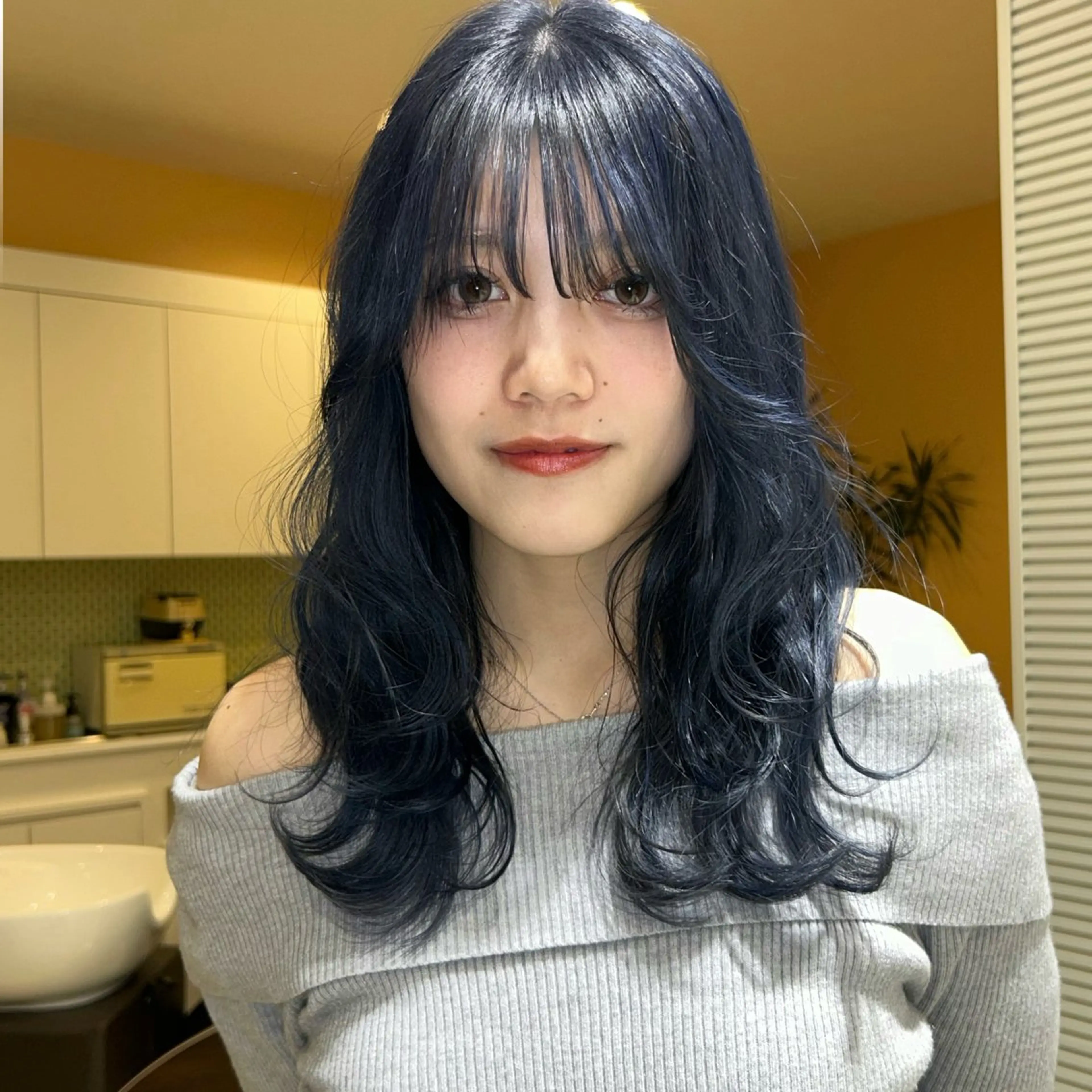 セミロング カラー カット ヘアカラー トリートメント レイヤー/ブリーチ/ 渋谷/ルル⭐️のヘアスタイル