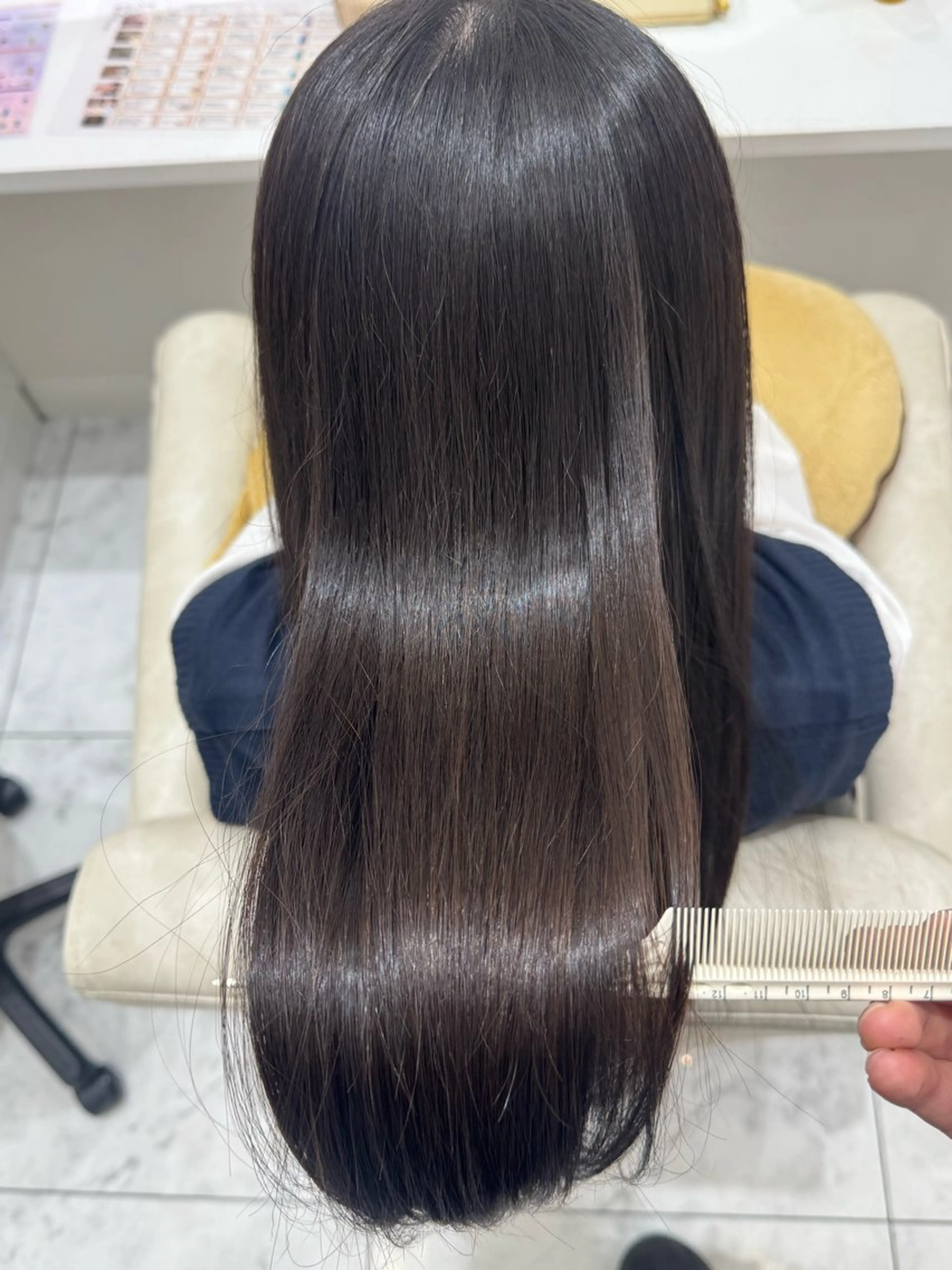 セミロング ヘアカラー トリートメント ✨髪質改善美髪×🩵 艶透明感カラータイガのヘアスタイル