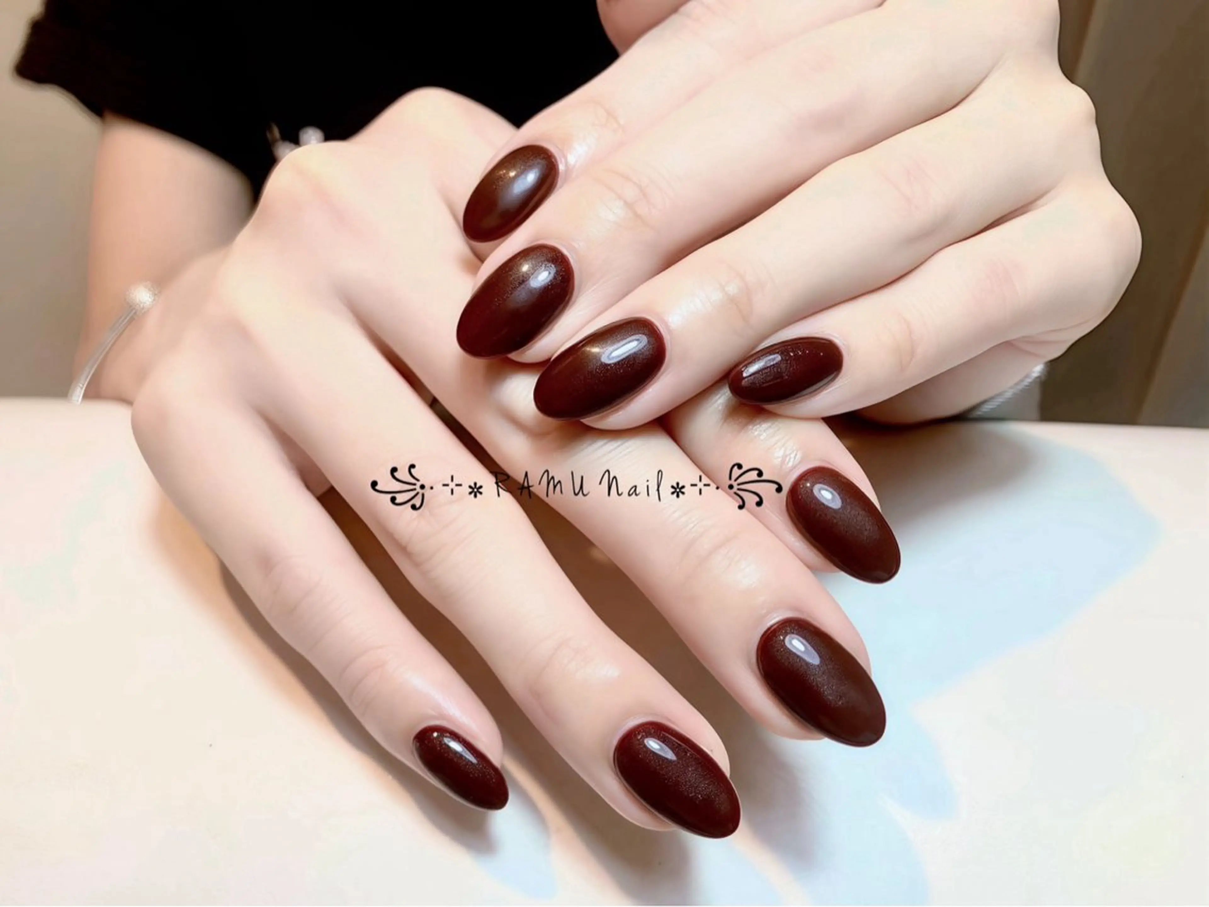 ネイル キラキラネイル マグネットネイル ミラーネイル ピンク ワンホンネイル ハンドネイル RAMU Nail 恵比寿店のネイルデザイン