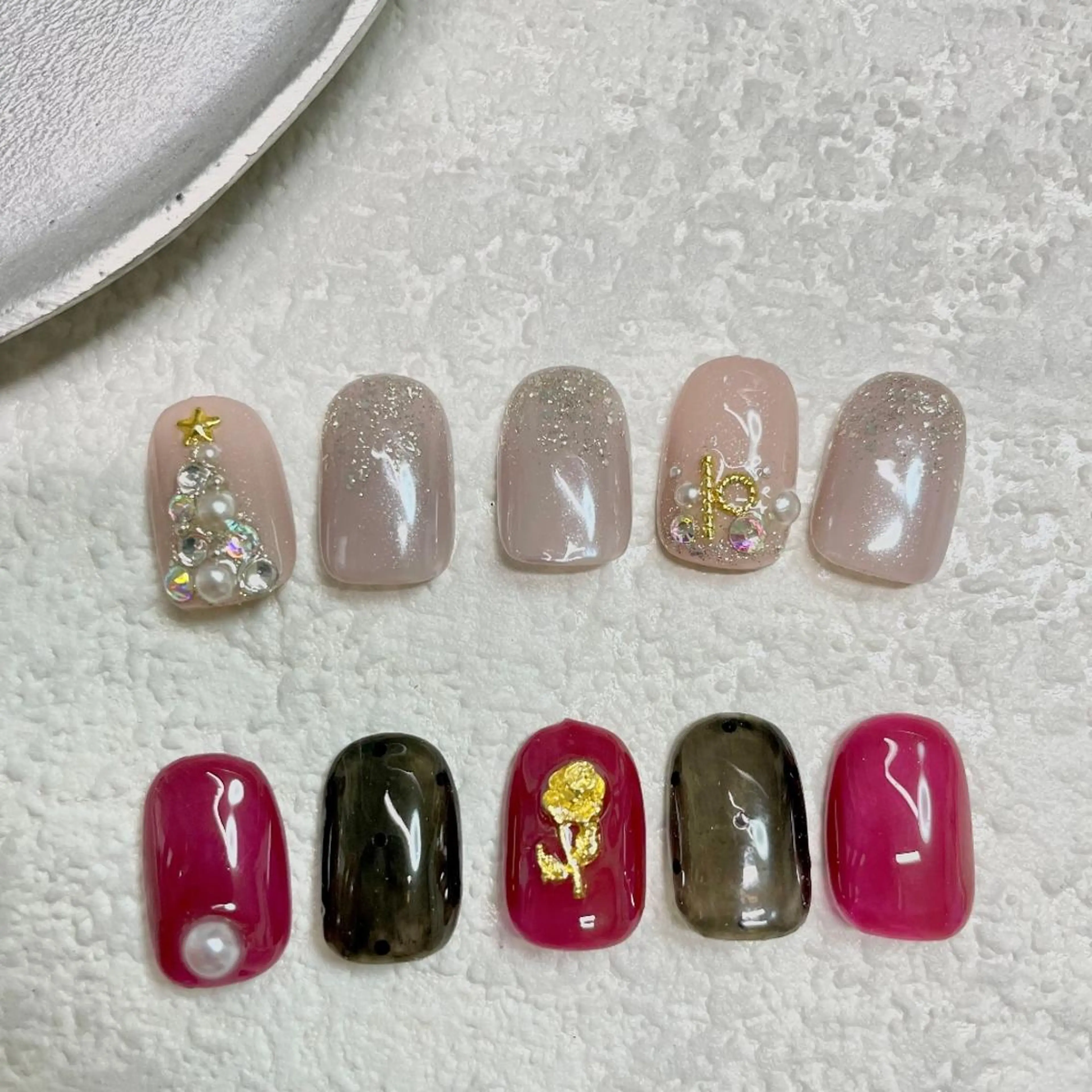 ネイル ボルドー 冬ネイル クリスマス nail salon e'mu💐のネイルデザイン