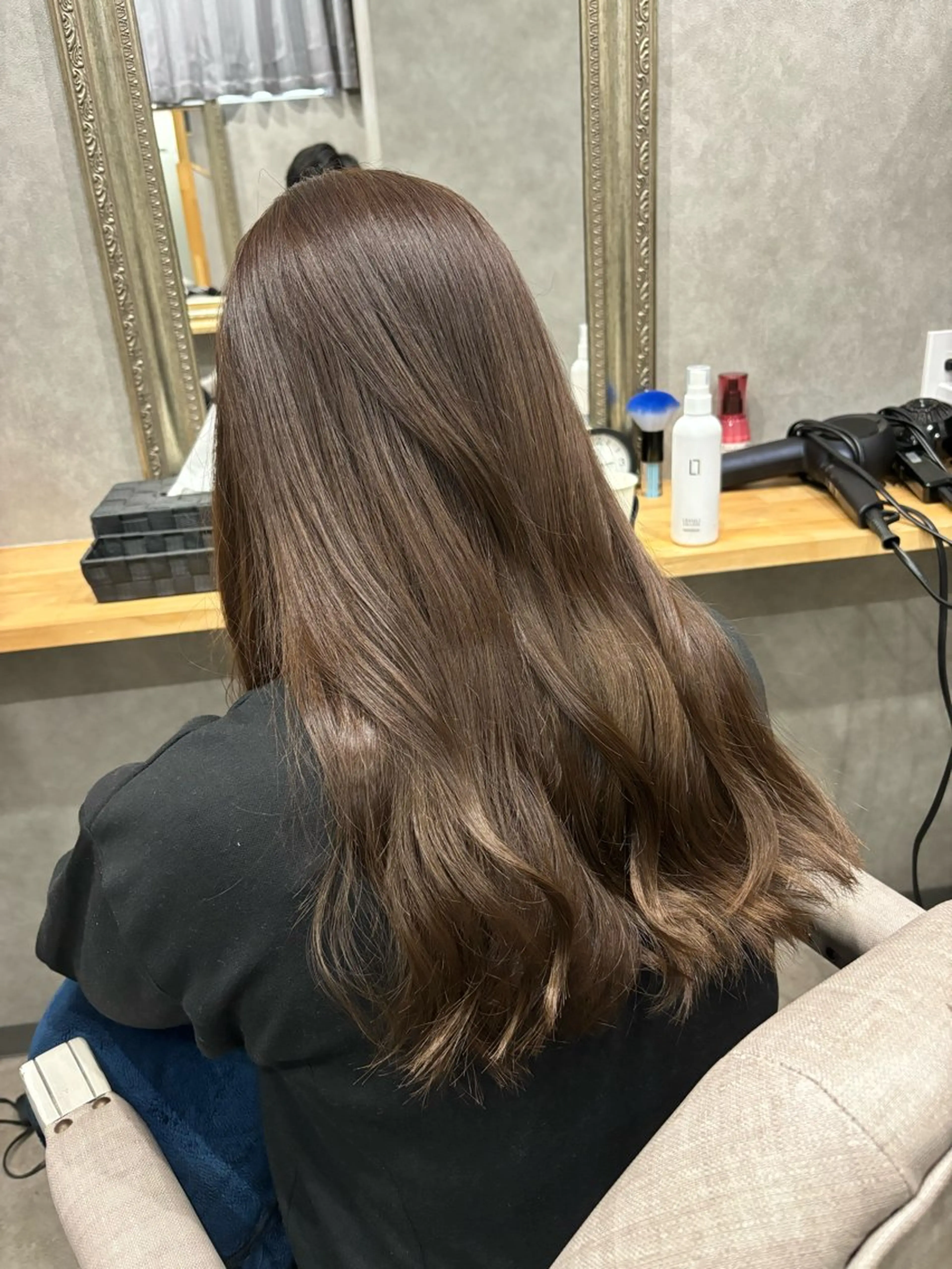 ロング カラー アッシュ ベージュカラー カット ヘアカラー 透明感カラー/ ブリーチ無し/RYOのヘアスタイル