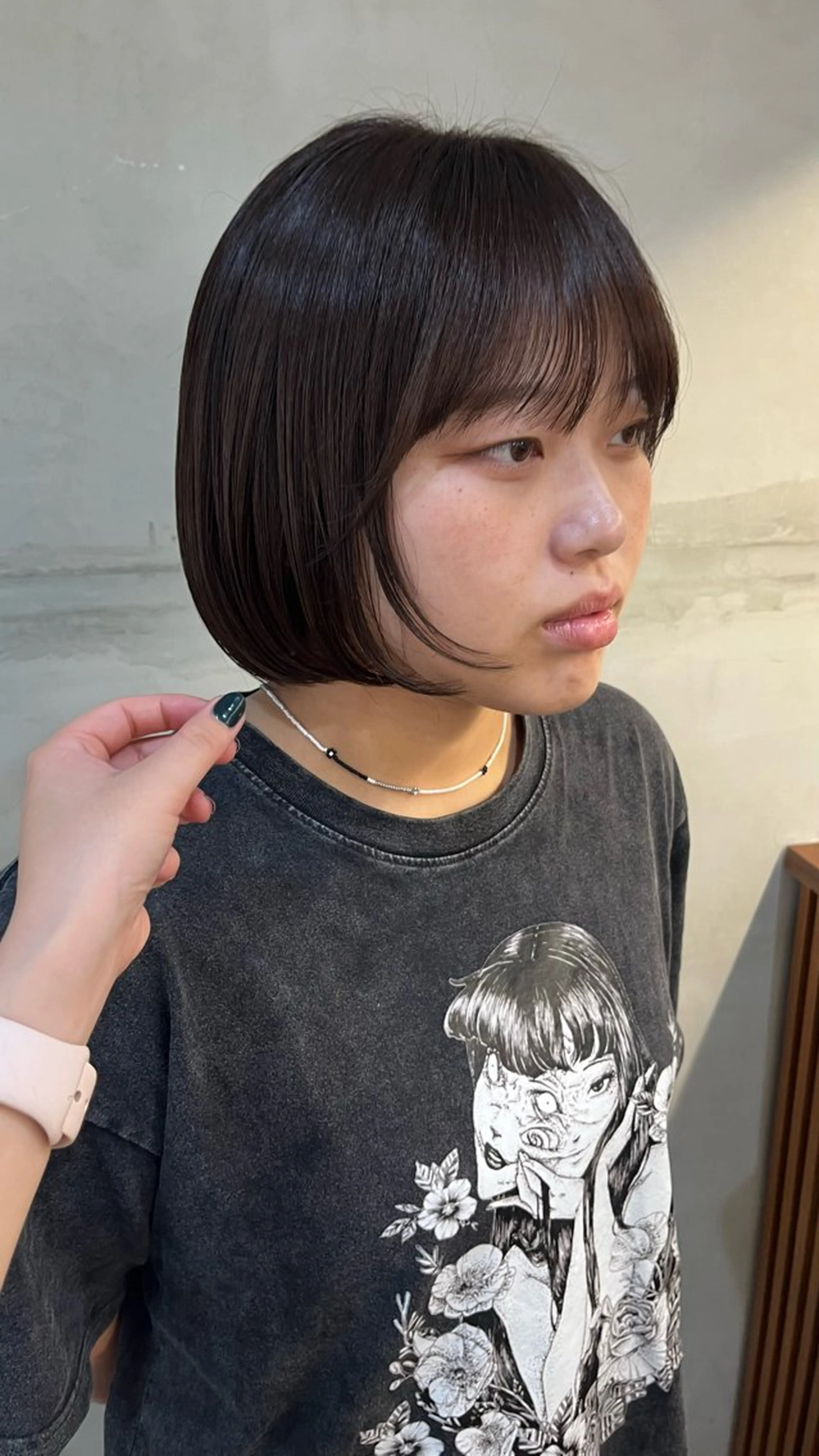 カラー ブラウンカラー 中尾咲音垢抜けカット お任せくださいのヘアスタイル