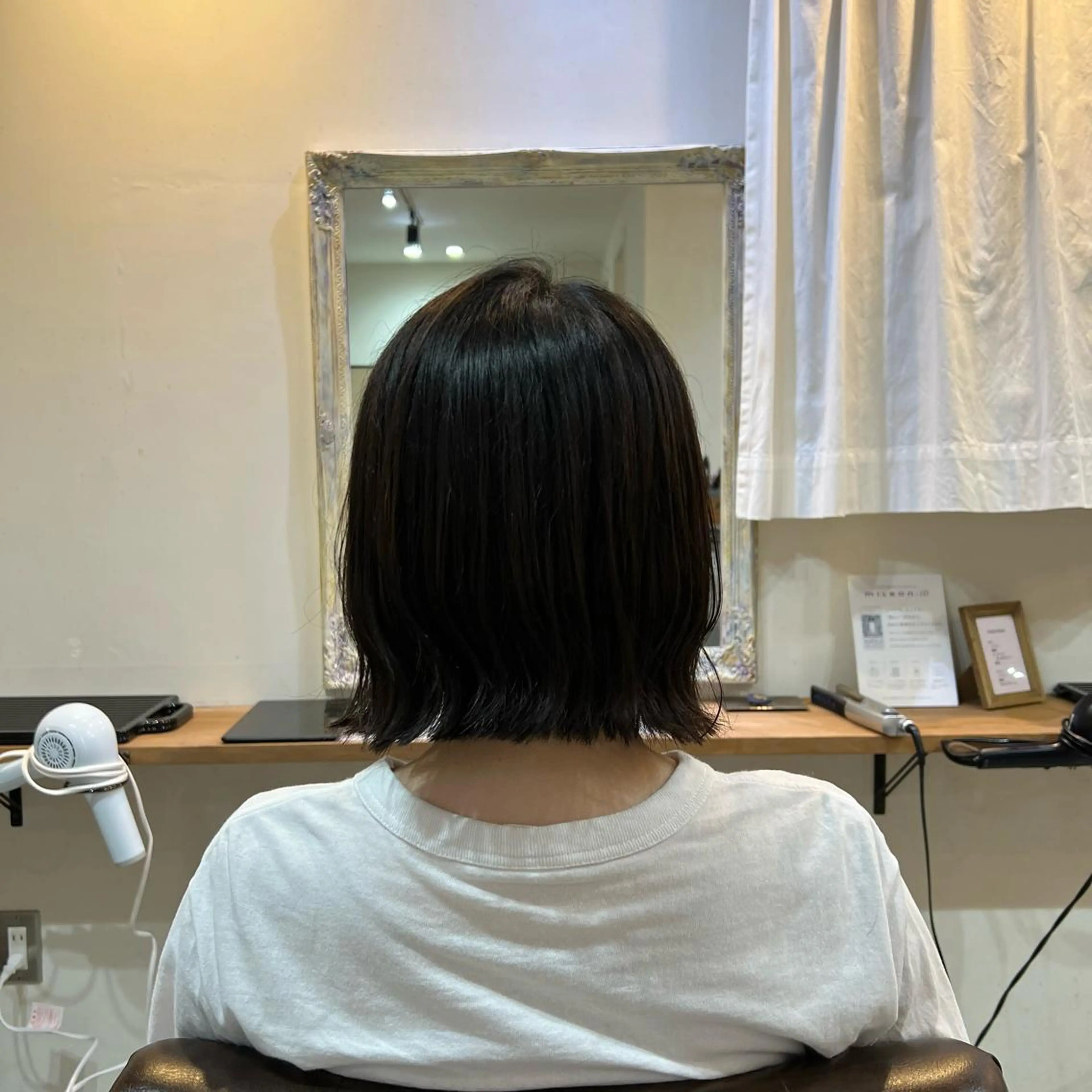 ショート カット 切りっぱなしボブ 👩🏼ミニボブのヘアスタイル