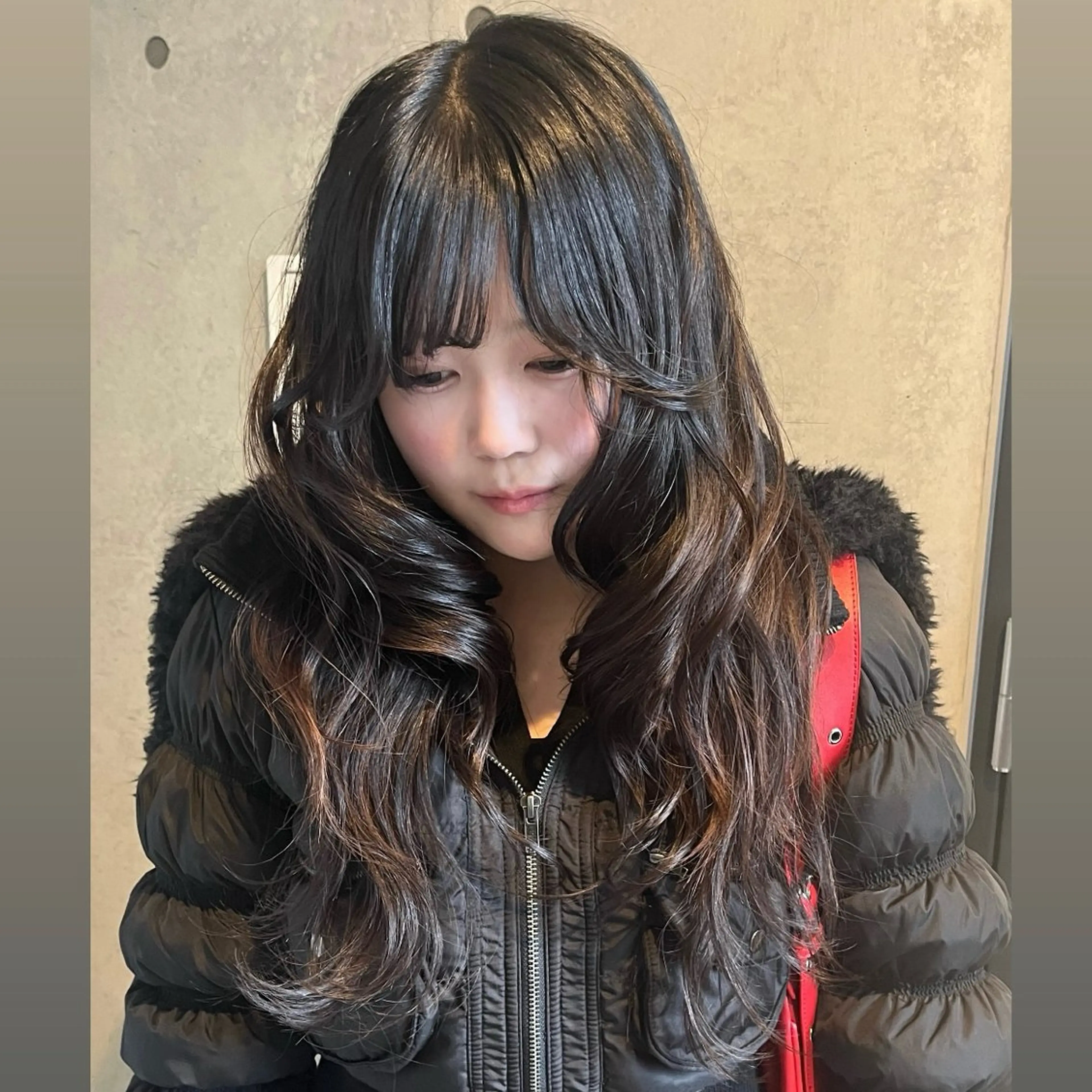 ロング ボブ 顔周りカット 髪質改善 レイヤーカット 広香🪽ハイトーン/ レイヤー/ヘアセットのヘアスタイル