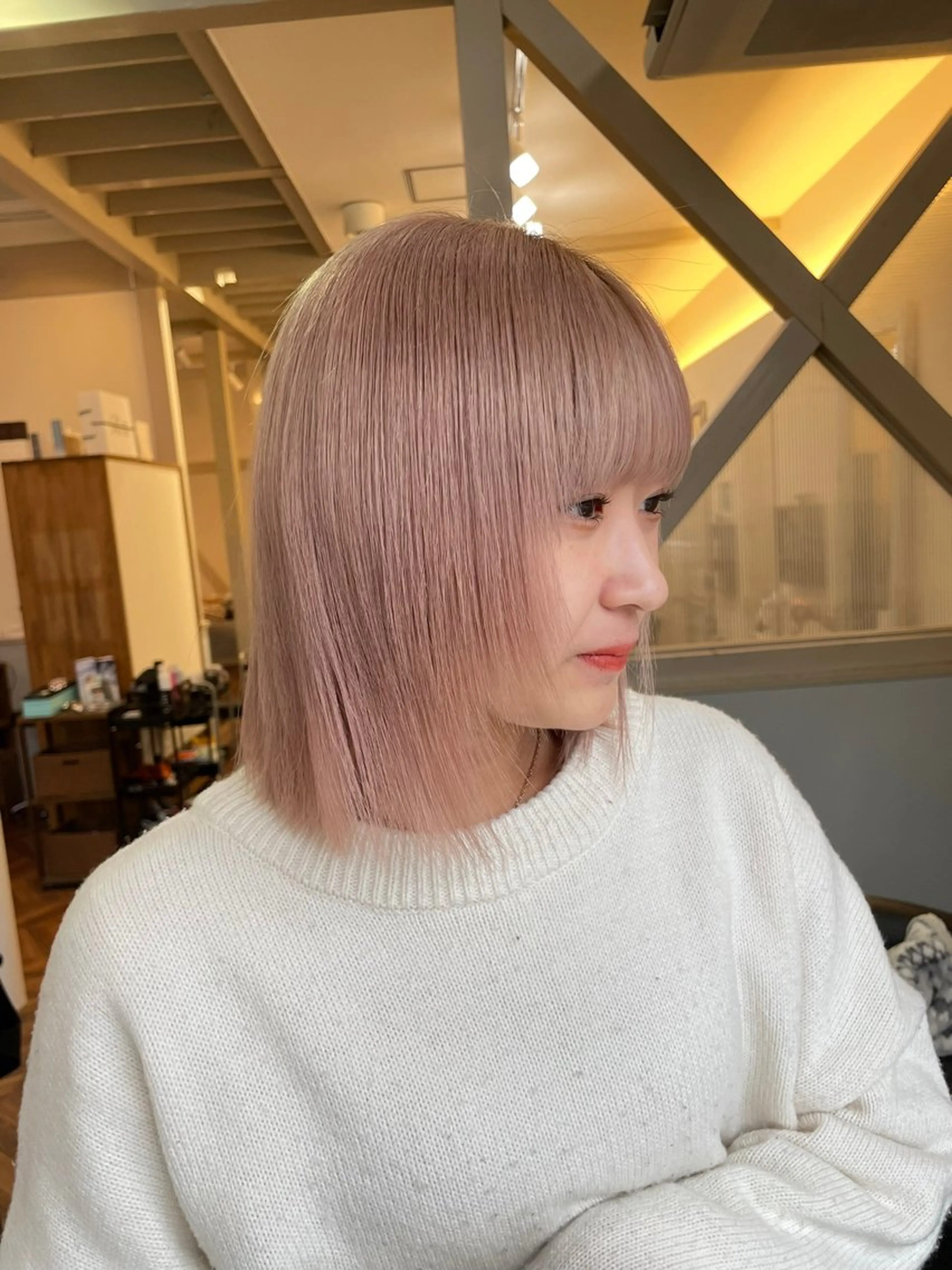 ミディアム ヘアカラー moe🥣ﾚｲﾔｰ ｶｯﾄ/透明感ｶﾗｰのヘアスタイル