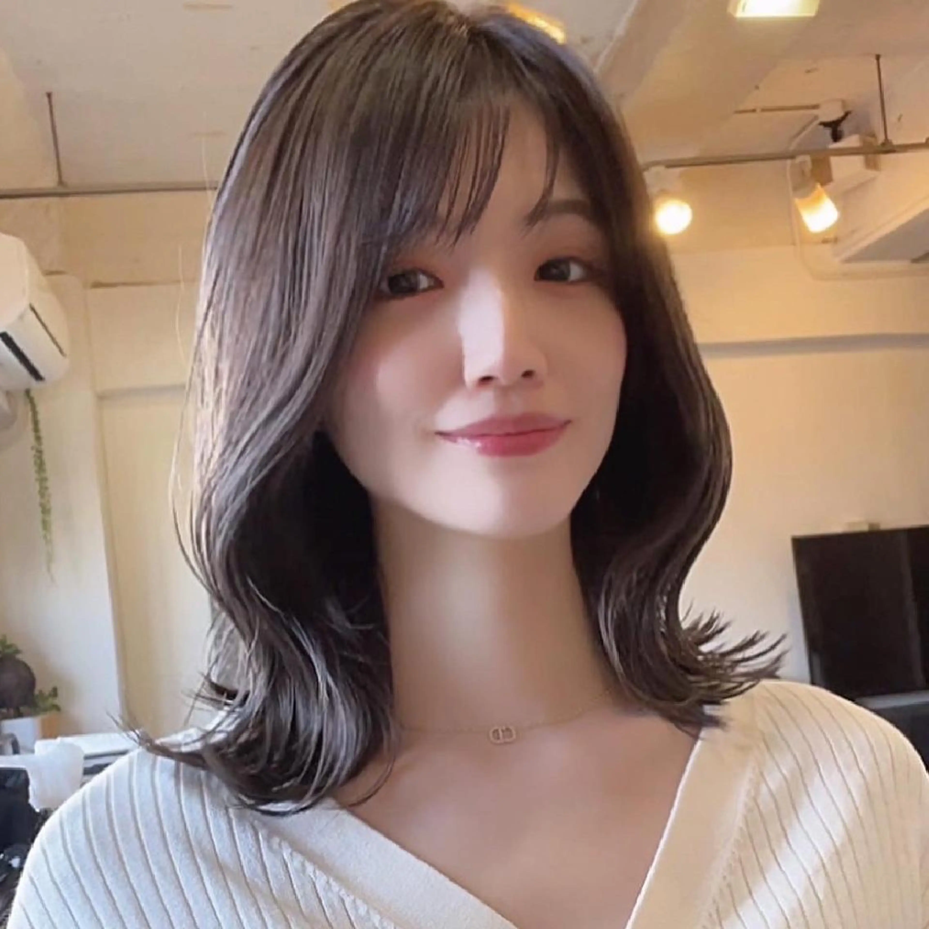 セミロング カラー 黒髪 ブルーカラー ブルーブラック インナーカラー くせ毛 渋谷レイヤーカット❌ 縮毛矯正専門/武田涼のヘアスタイル