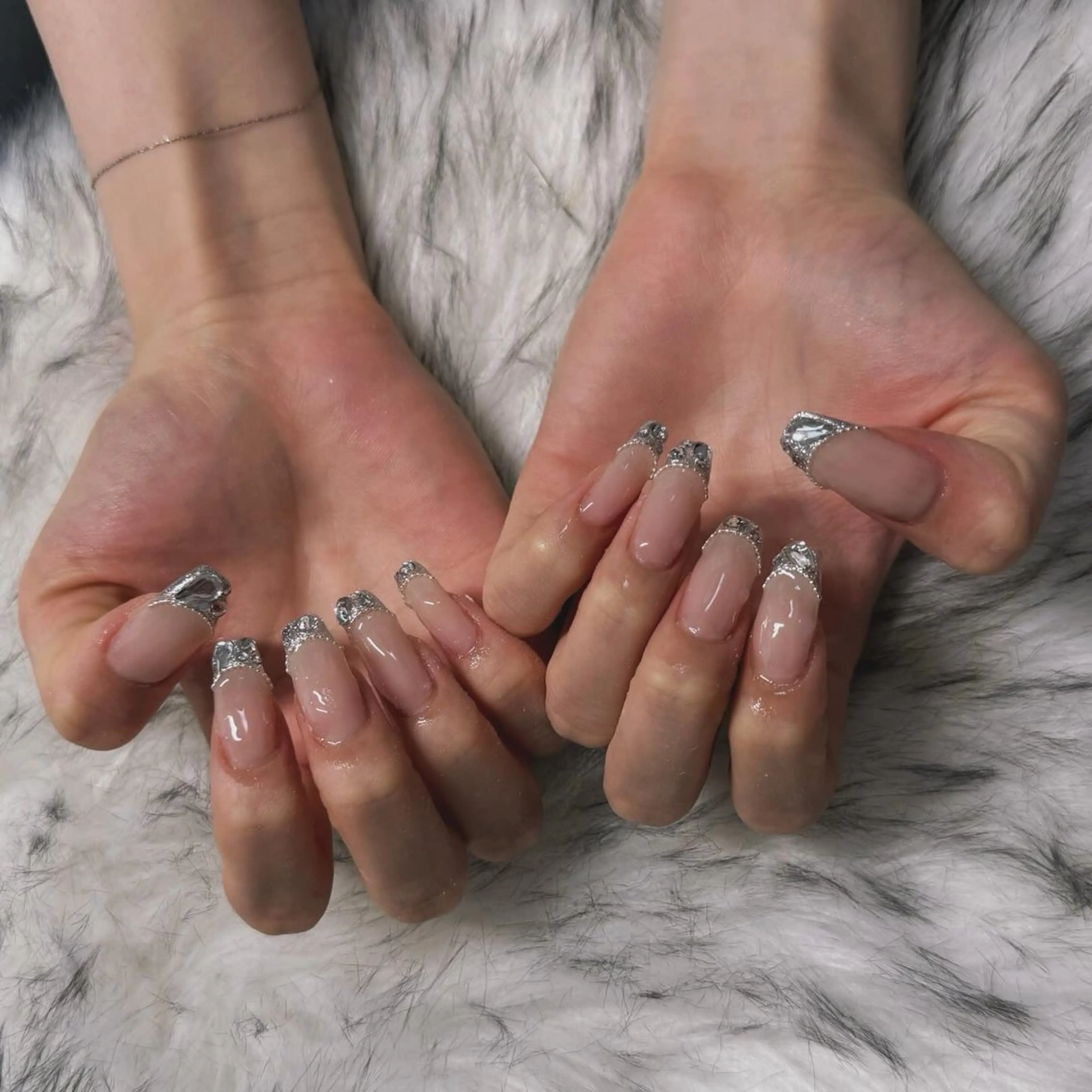 ロング ハンドネイル mao .のネイルデザイン