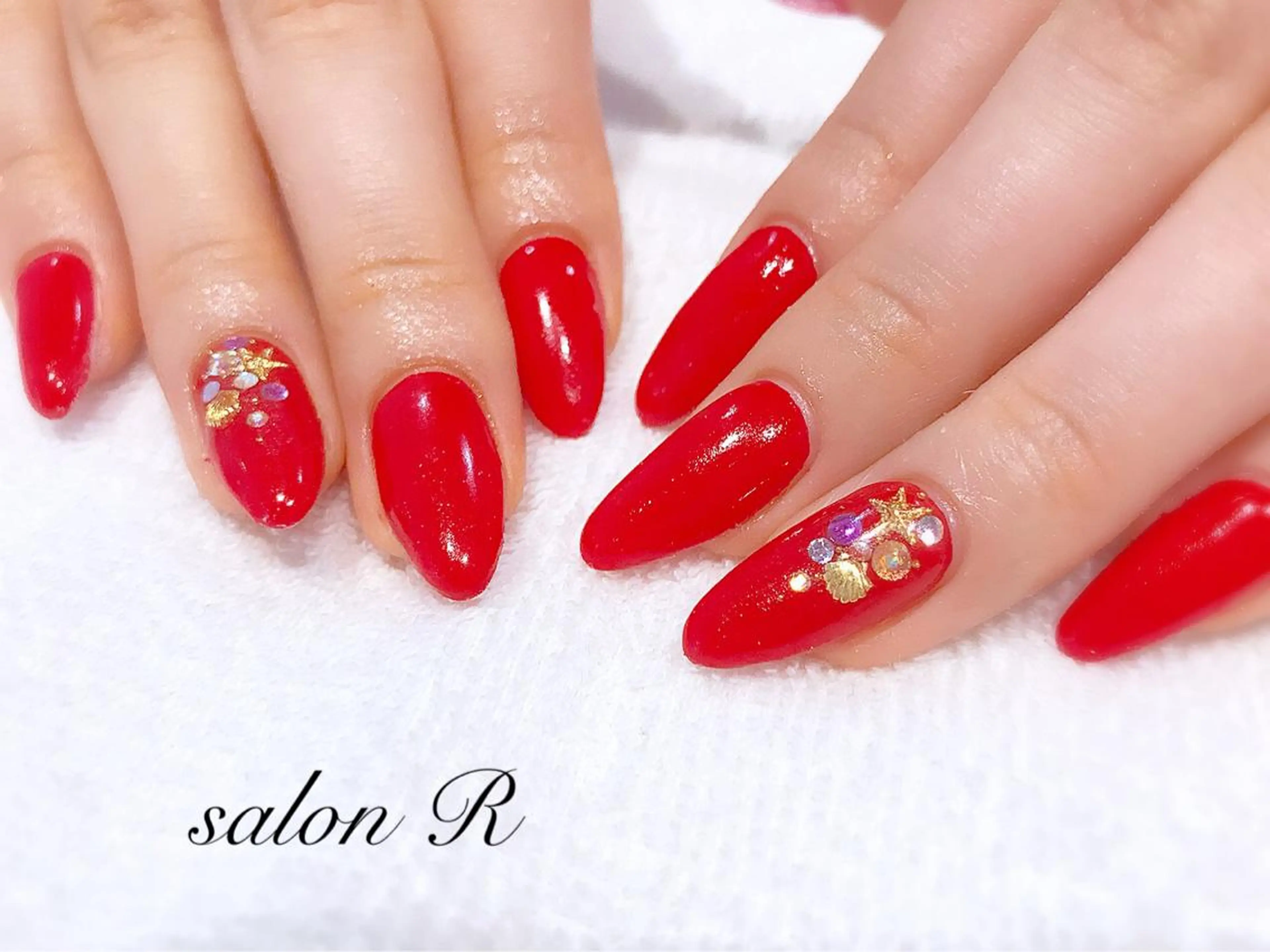 ネイル 赤色 NARUMI HYODOのネイルデザイン