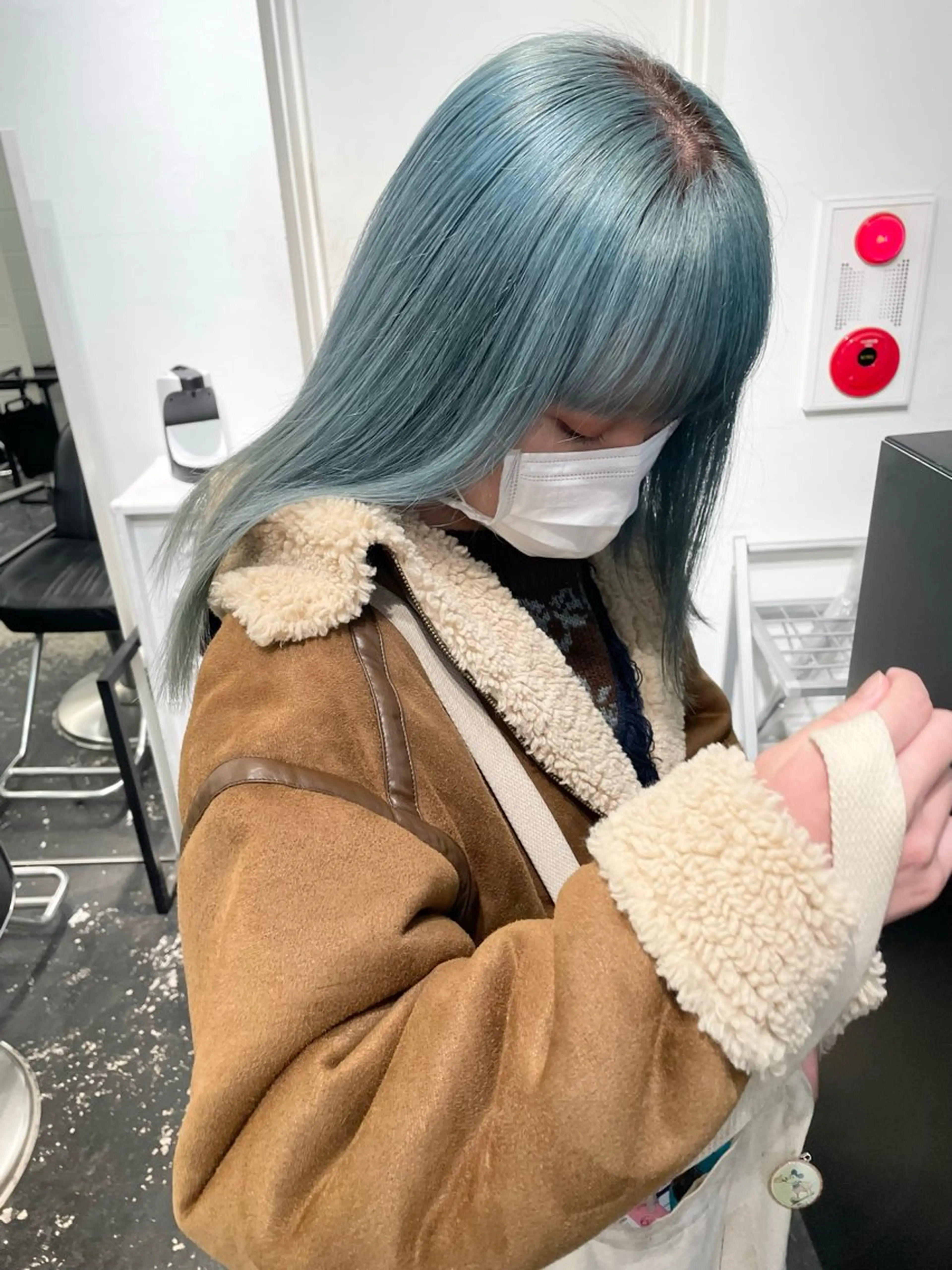 セミロング カラー ヘアアレンジ ブリーチ ブルーカラー カット ヘアカラー トリートメント 艶ハイトーン/ヘア アレンジAYAKAのヘアスタイル