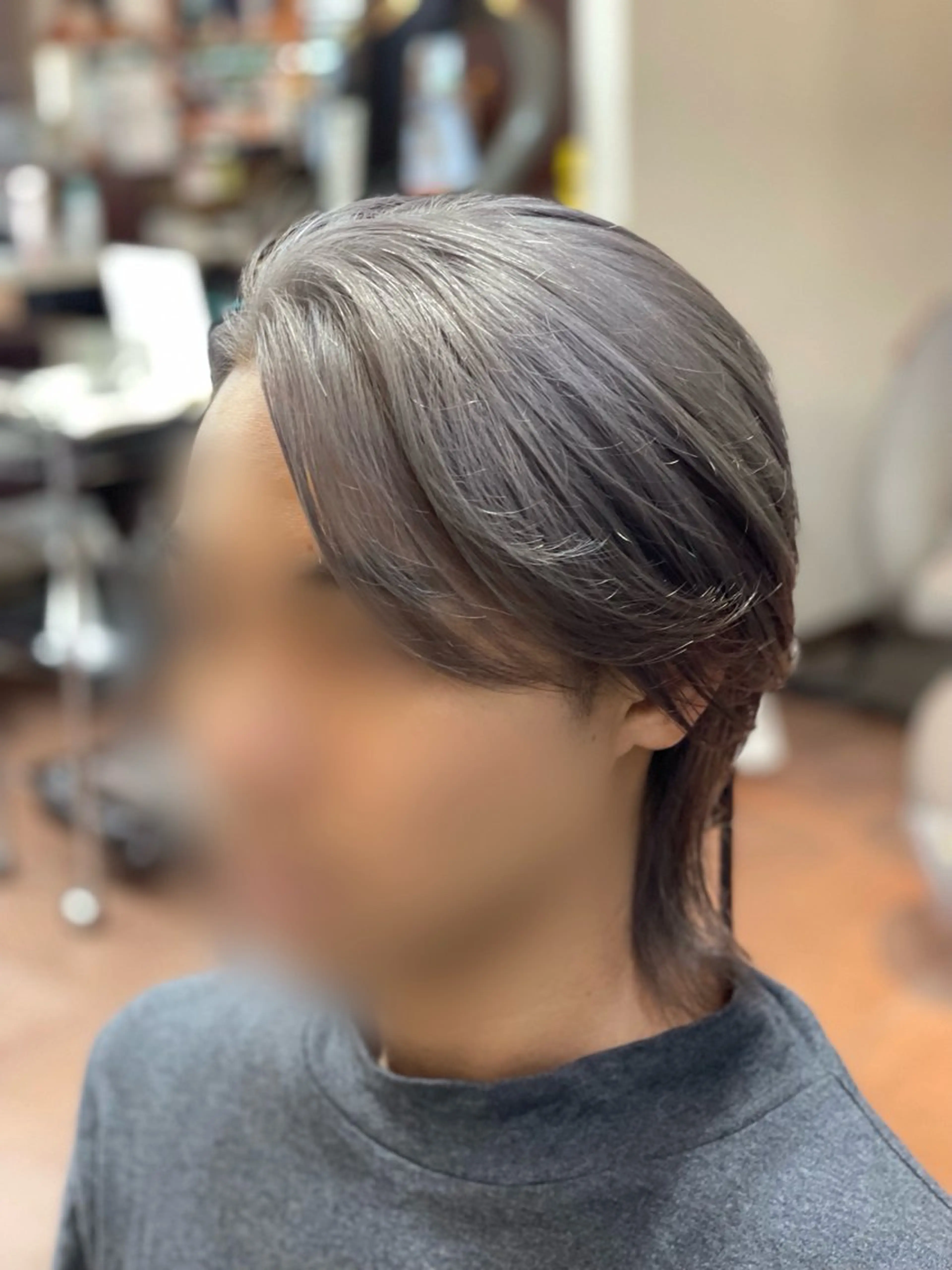 ショート カラー メンズ メンズブリーチ メンズウルフカット ブリーチ ケアブリーチ シルバー カット ヘアカラー olive美容室 MIKUのヘアスタイル