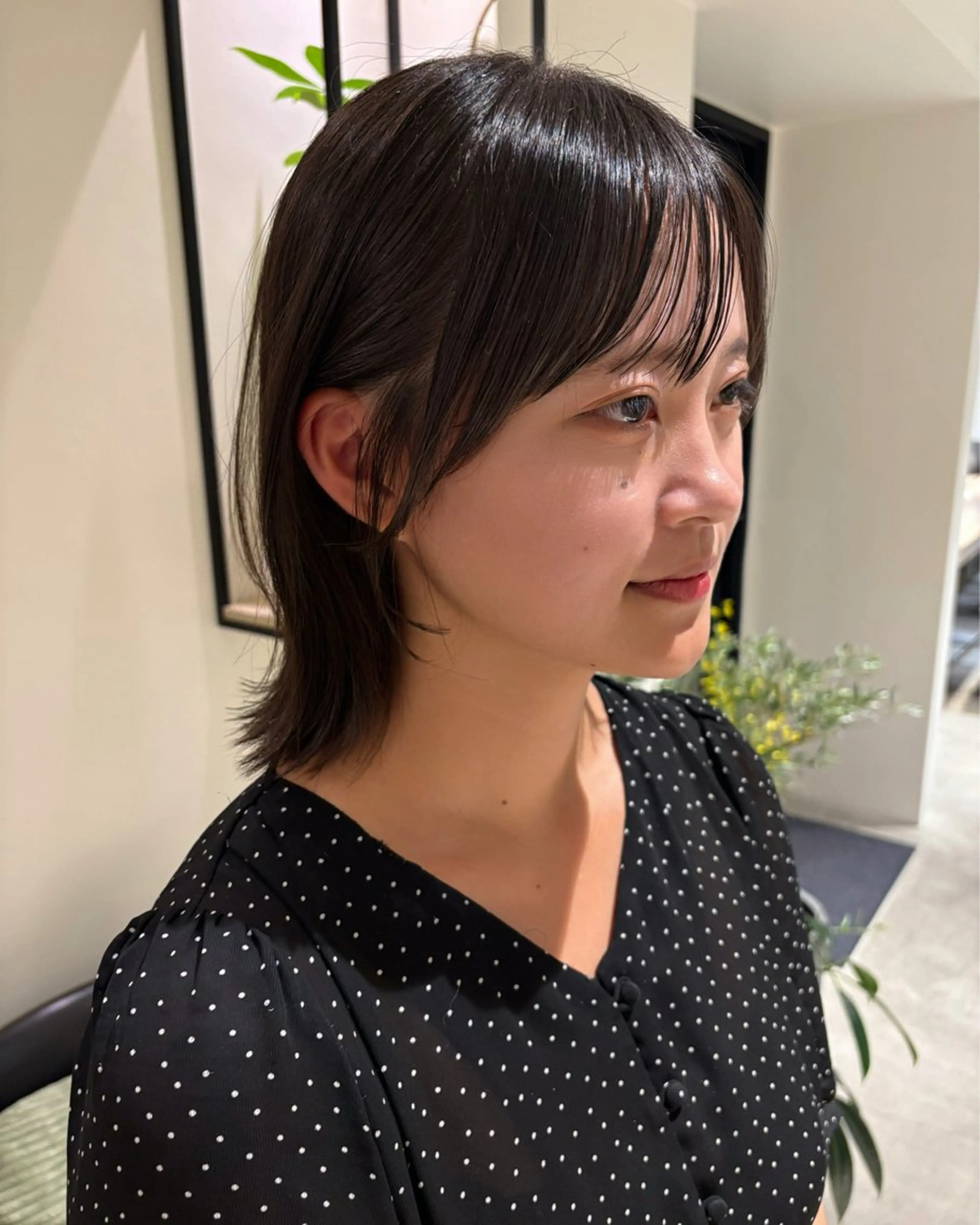 ミディアム カット 似合わせカット 奥村陽花のヘアスタイル