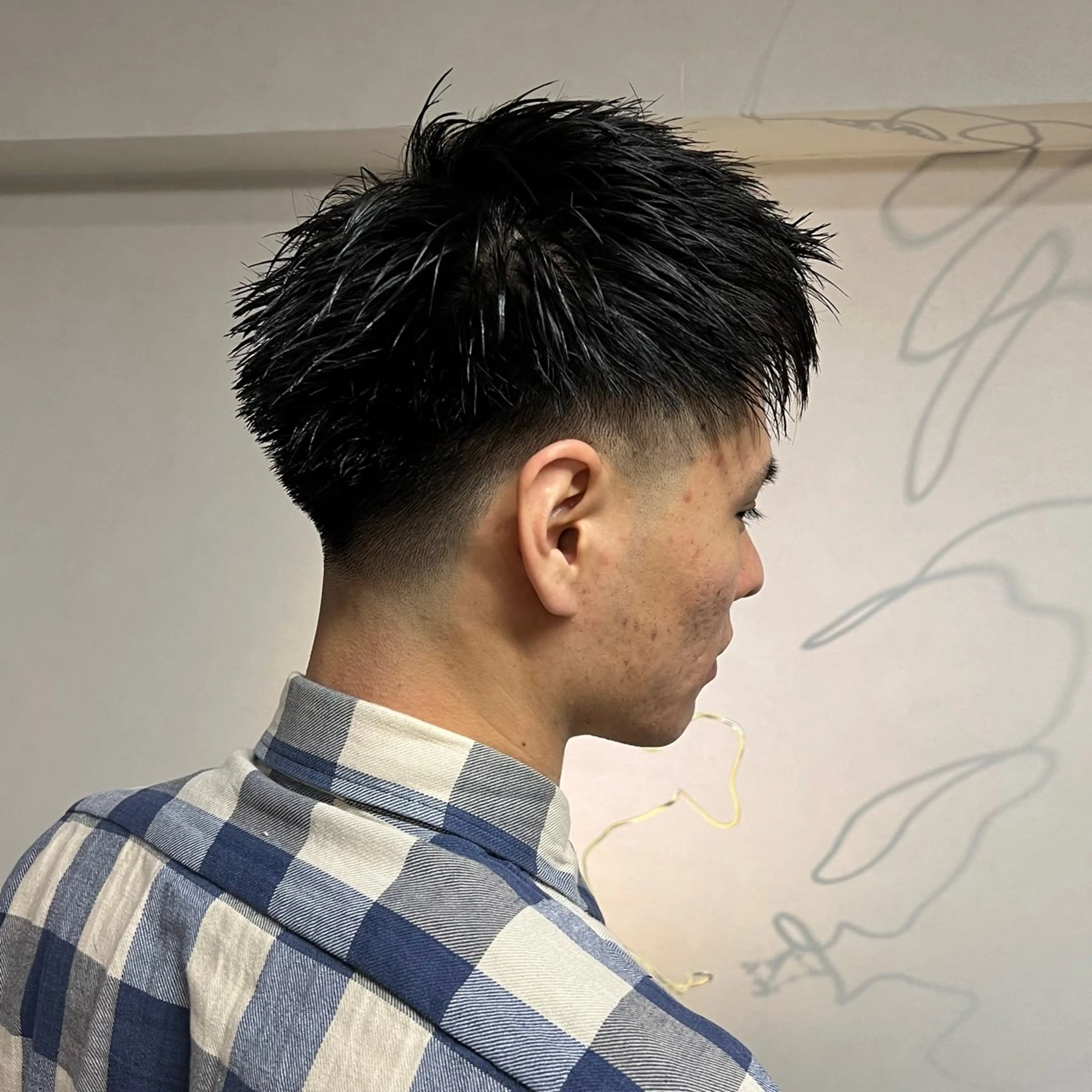 メンズ フェードカット カット パーマ ナチュラルヘア/ 似合わせ/三宅 昌太のヘアスタイル