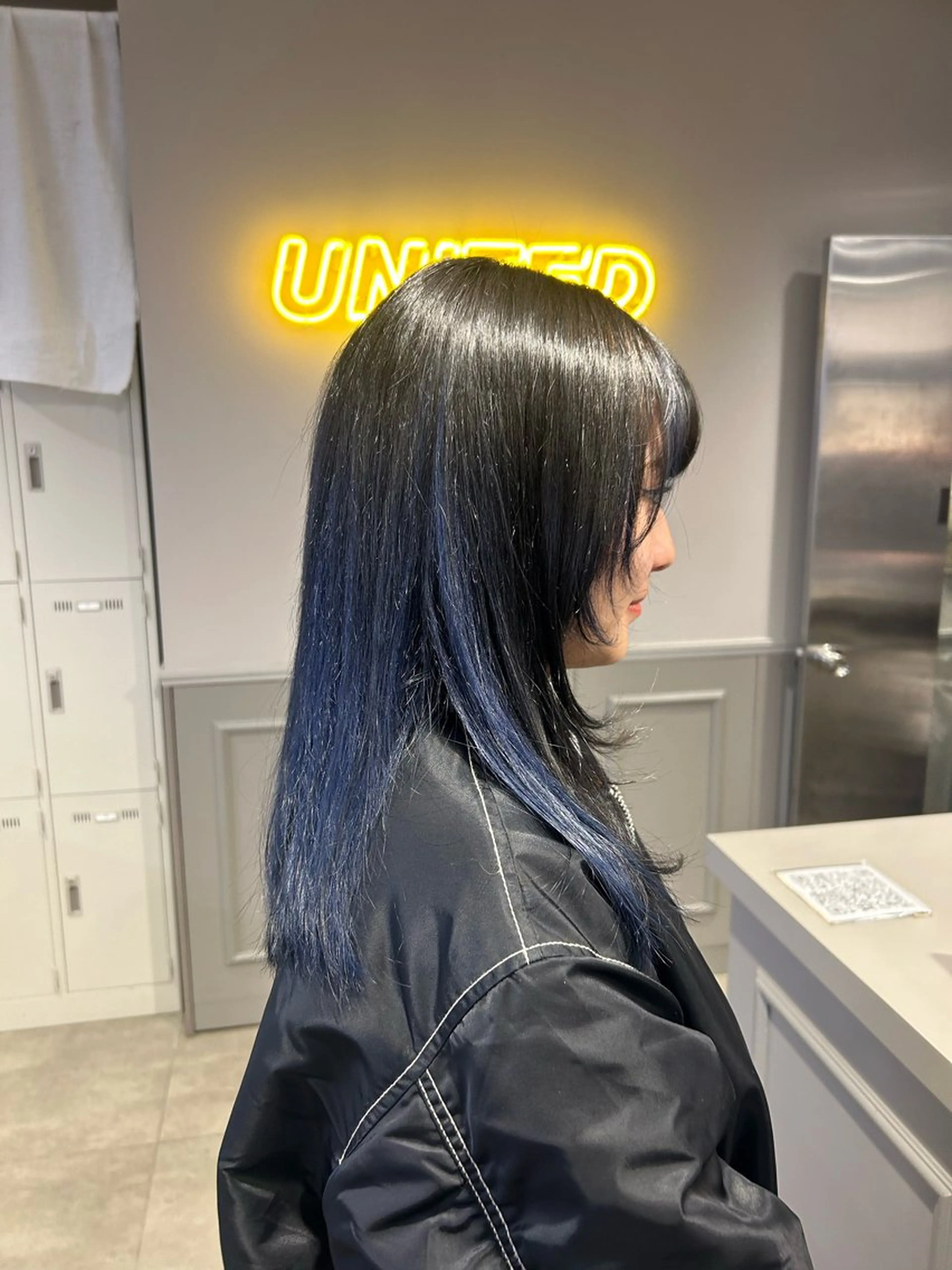 セミロング カラー ヘアカラー トリートメント ヘアセット 韓国/トレンド レイヤー【101】のヘアスタイル