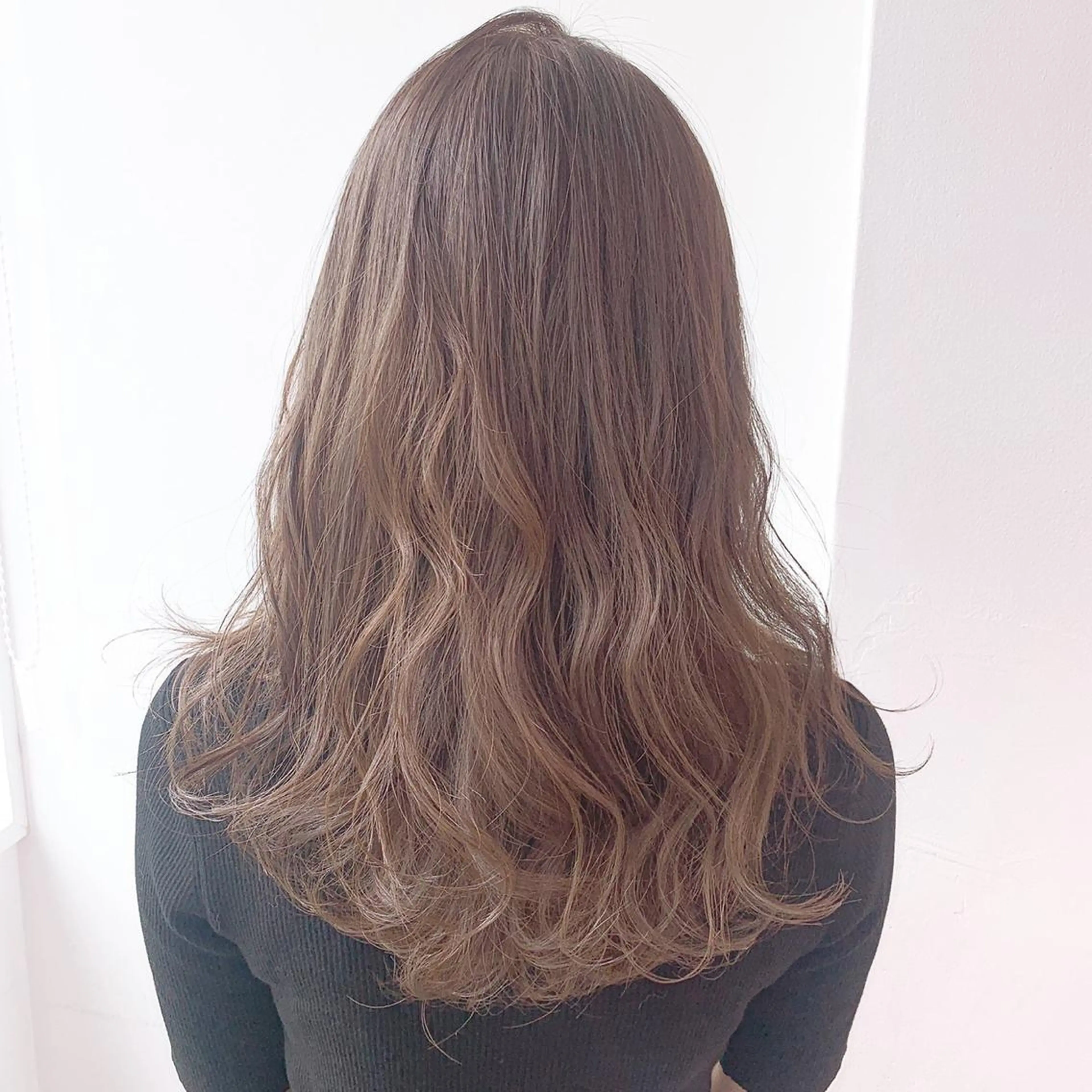 ロング カラー ⛄️冬の透明感 カラー⛄️大西のヘアスタイル