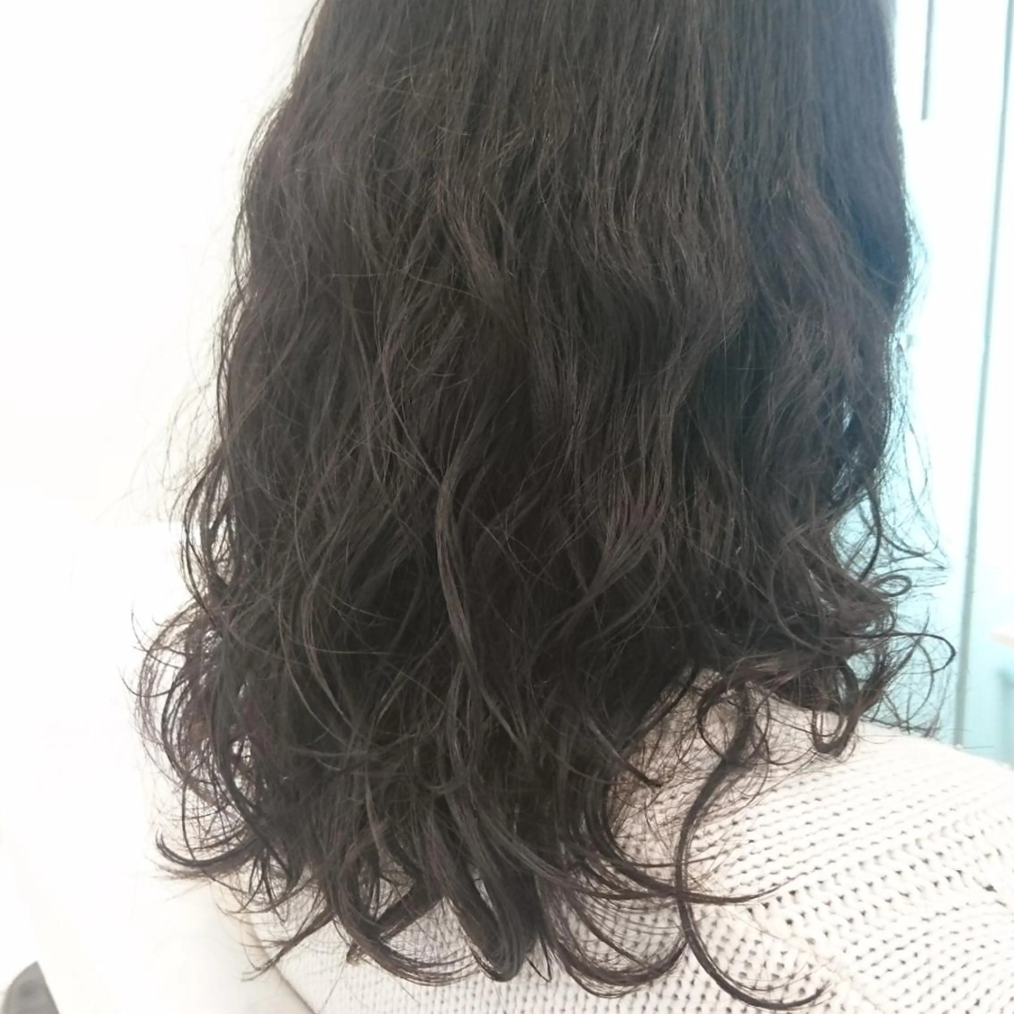 セミロング パーマ 仲村 友孝のヘアスタイル